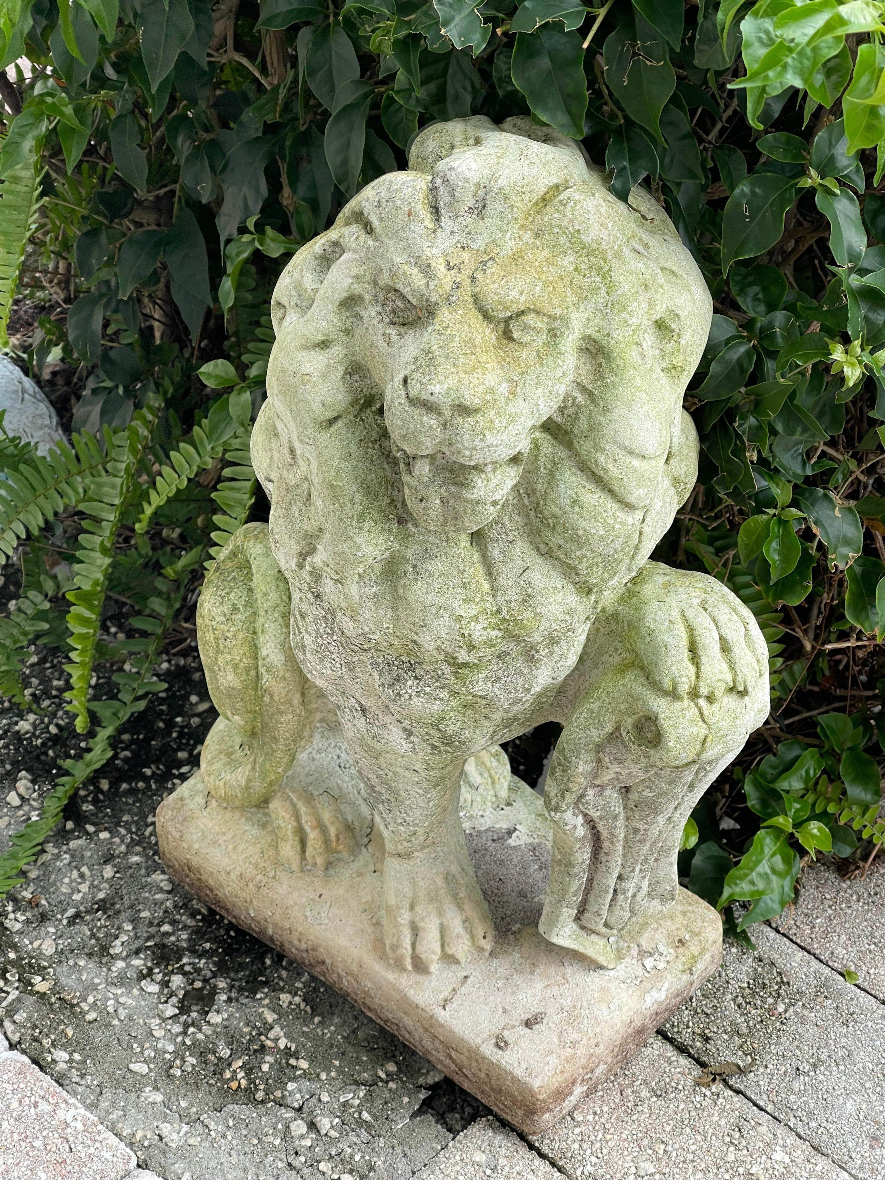 Antike Gartenlöwen-Skulptur im Zustand „Gut“ im Angebot in Boca Raton, FL