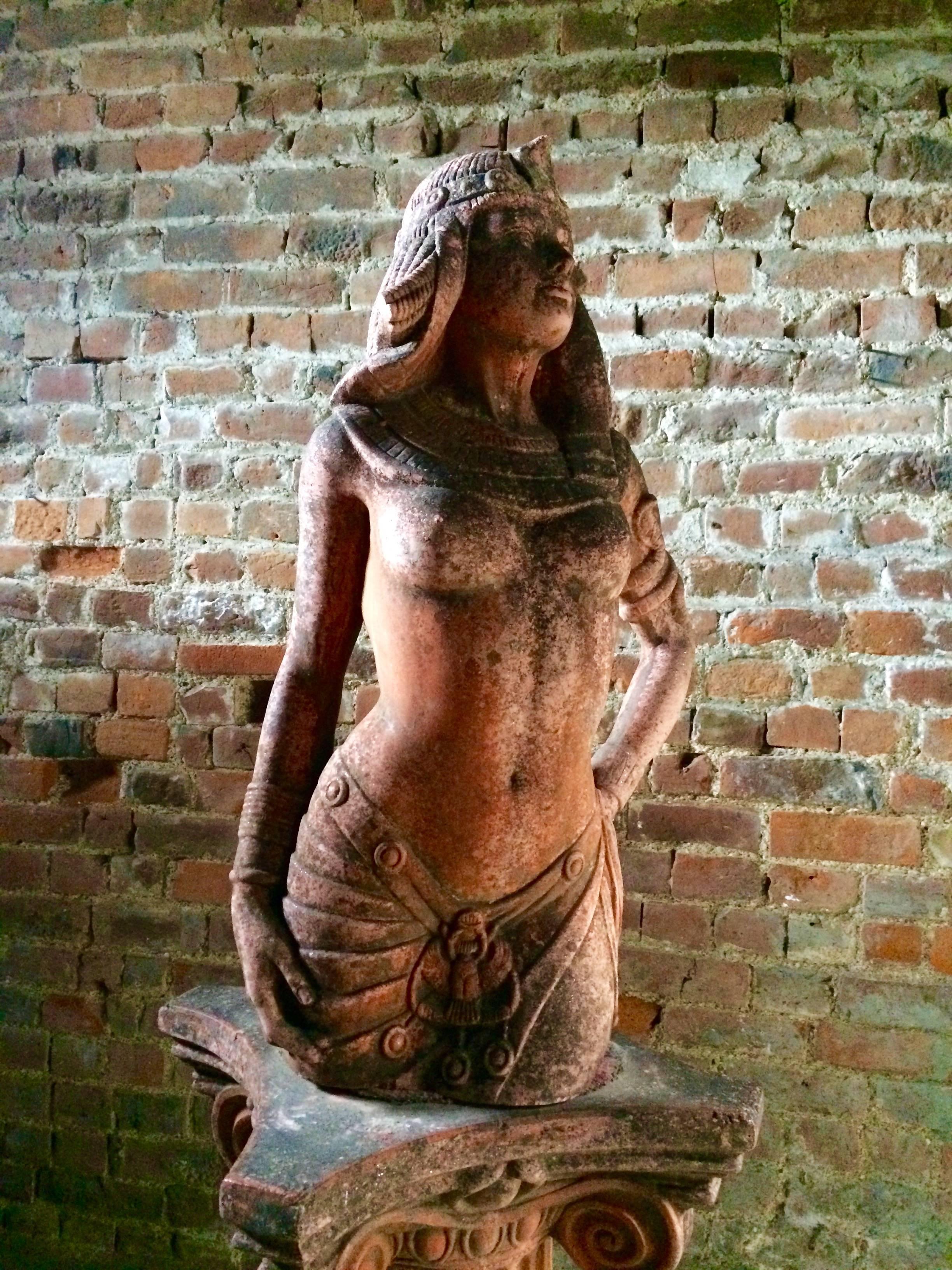 Antike Gartenstatue Ägyptische Wiedergeburt Rosa Beton Viktorianisch (19. Jahrhundert)