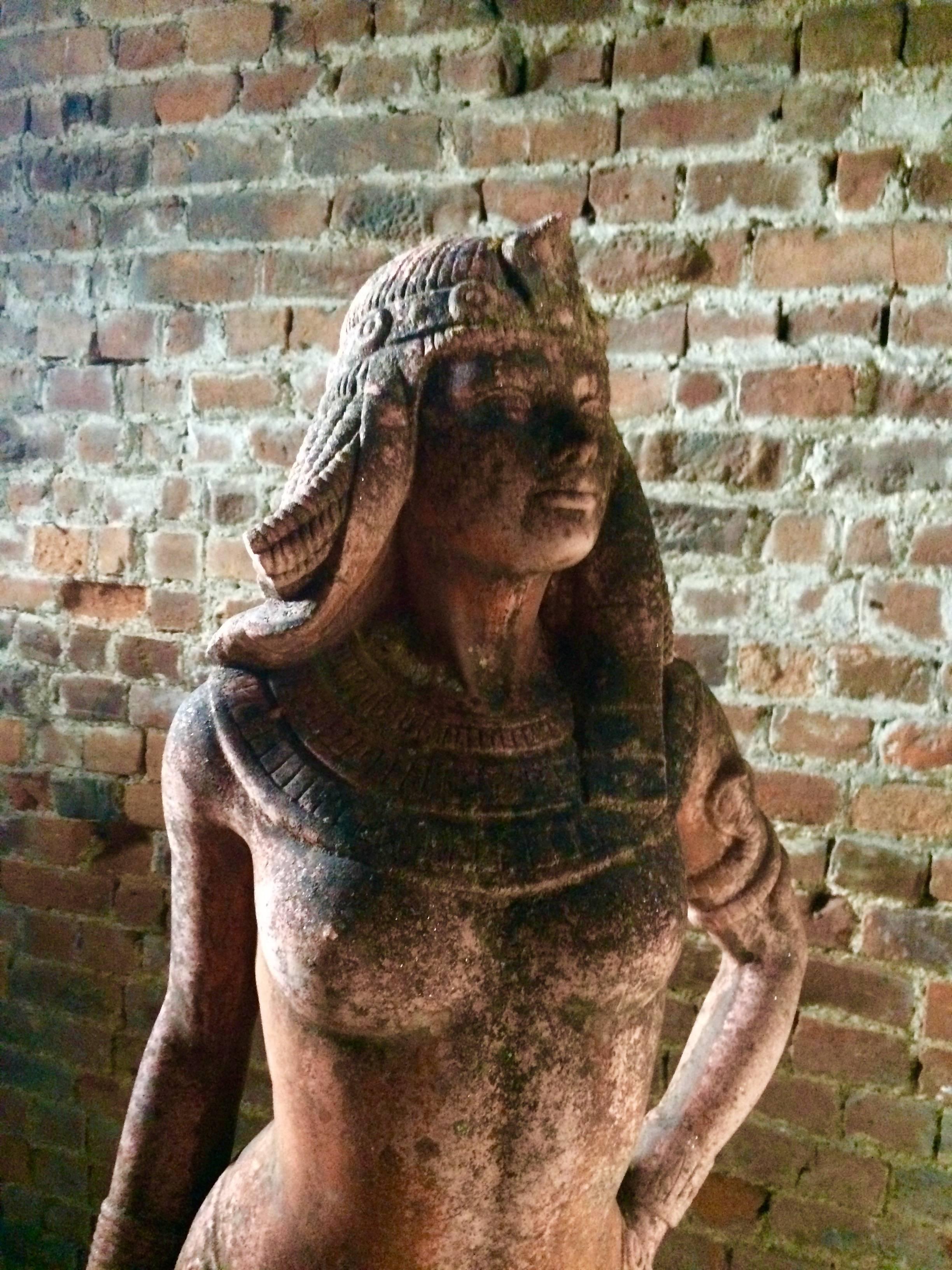 Antike Gartenstatue Ägyptische Wiedergeburt Rosa Beton Viktorianisch 3