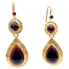 Antique Garnet 14 Karat Yellow Gold Earrings Dangle Earrings Facetted Garnets