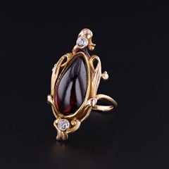 Antique Garnet and Diamond Ring of 14k Gold