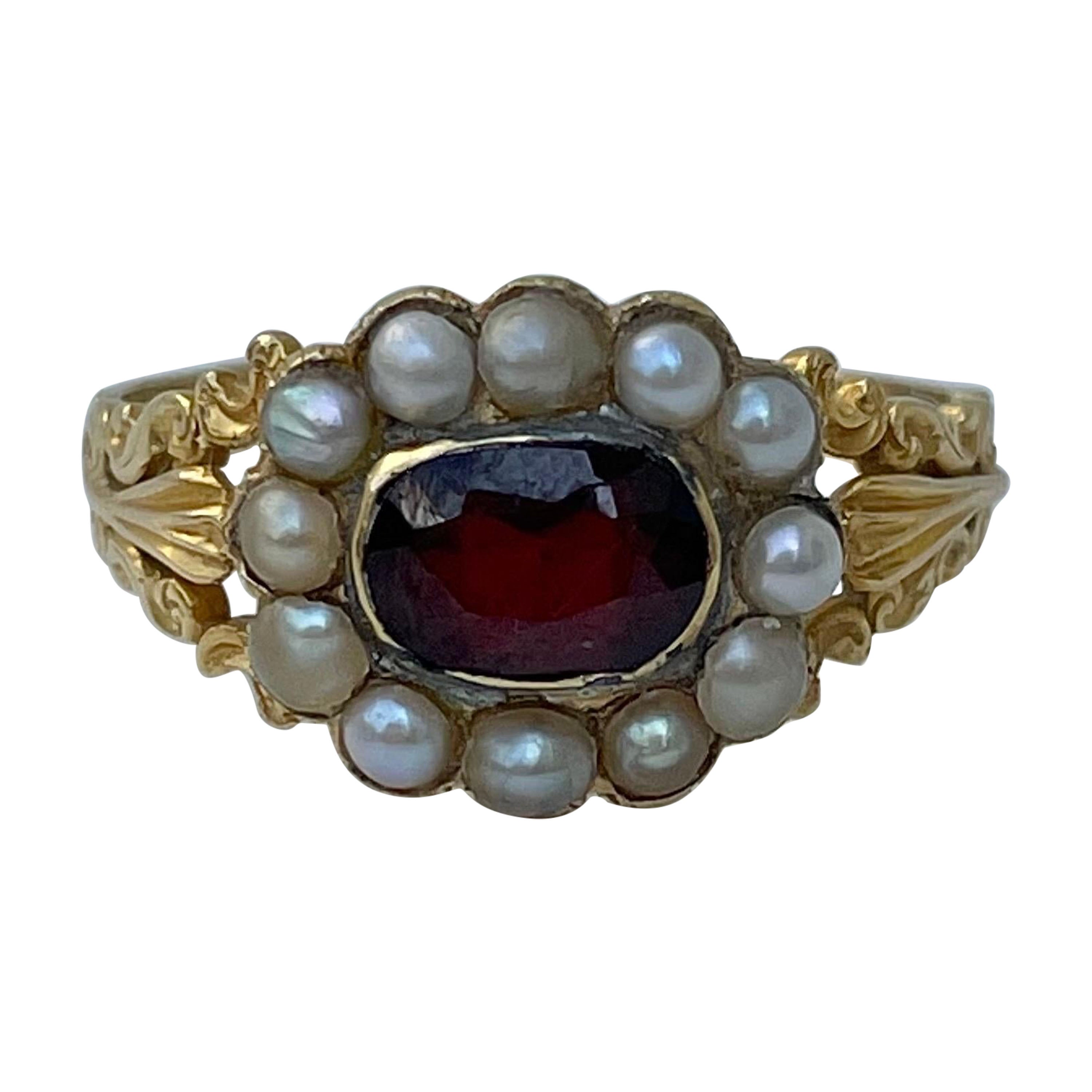 Antiker Granat und Perle Halo 18ct Gelbgold Ring