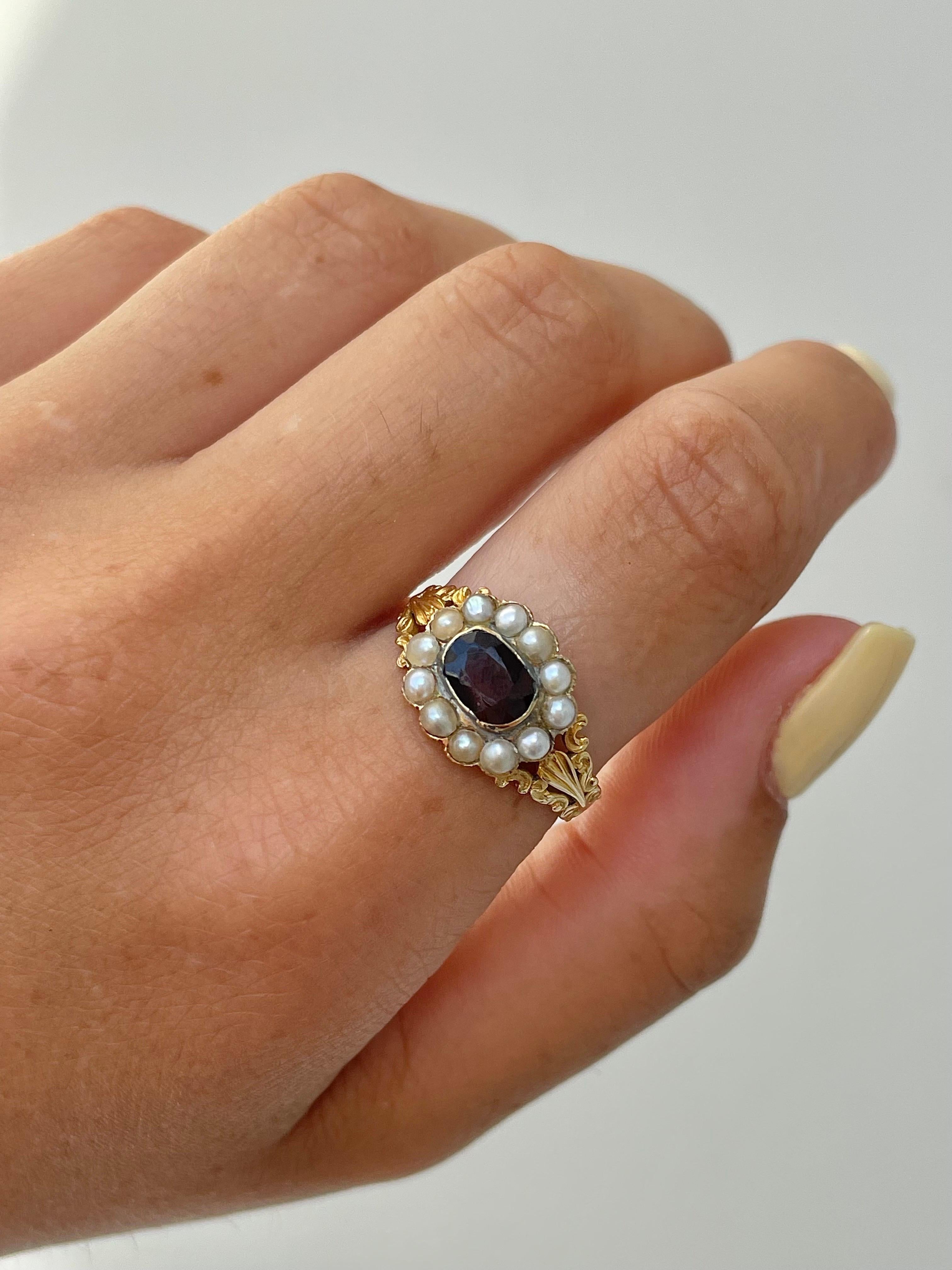 Women's or Men's Antique Garnet and Pearl Halo 18 Carat Yellow Gold Ring