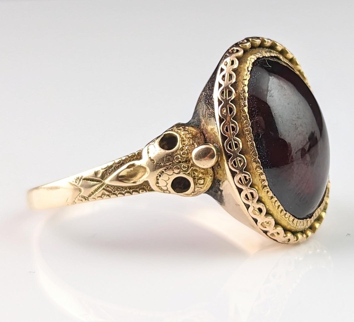 Antique Garnet cabochon ring, 18k gold, Bird mask, Edwardian  4