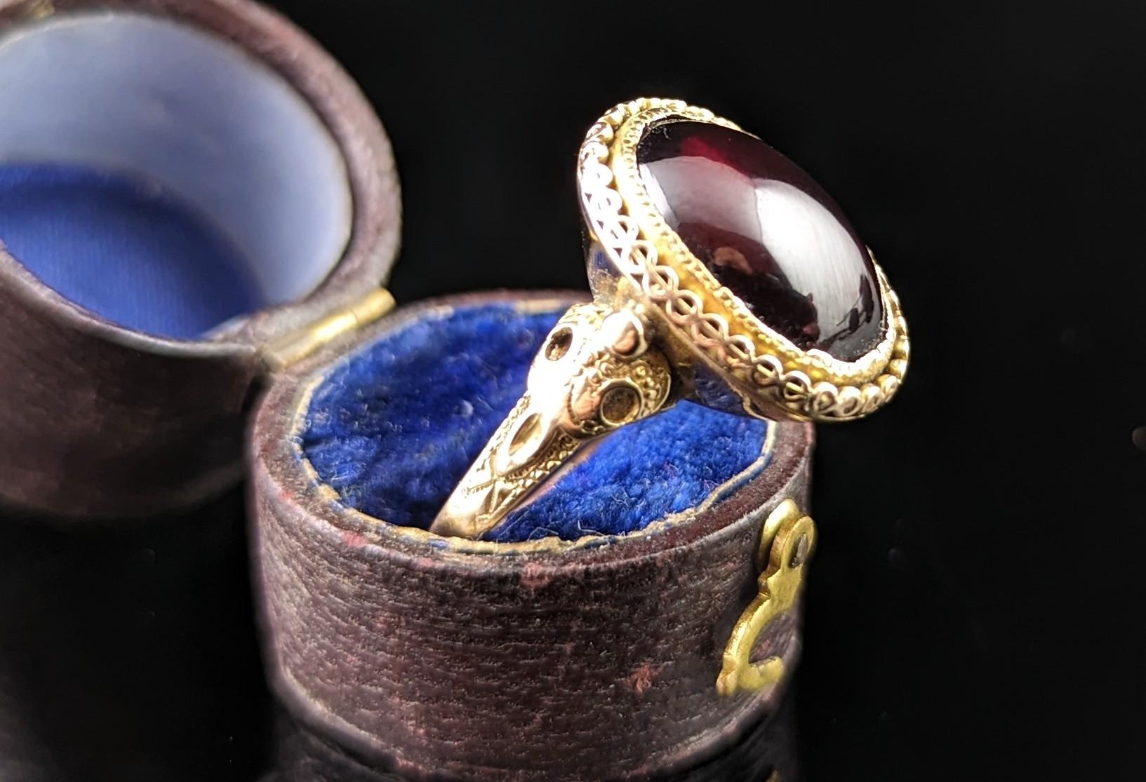 Cabochon Antique Garnet cabochon ring, 18k gold, Bird mask, Edwardian 