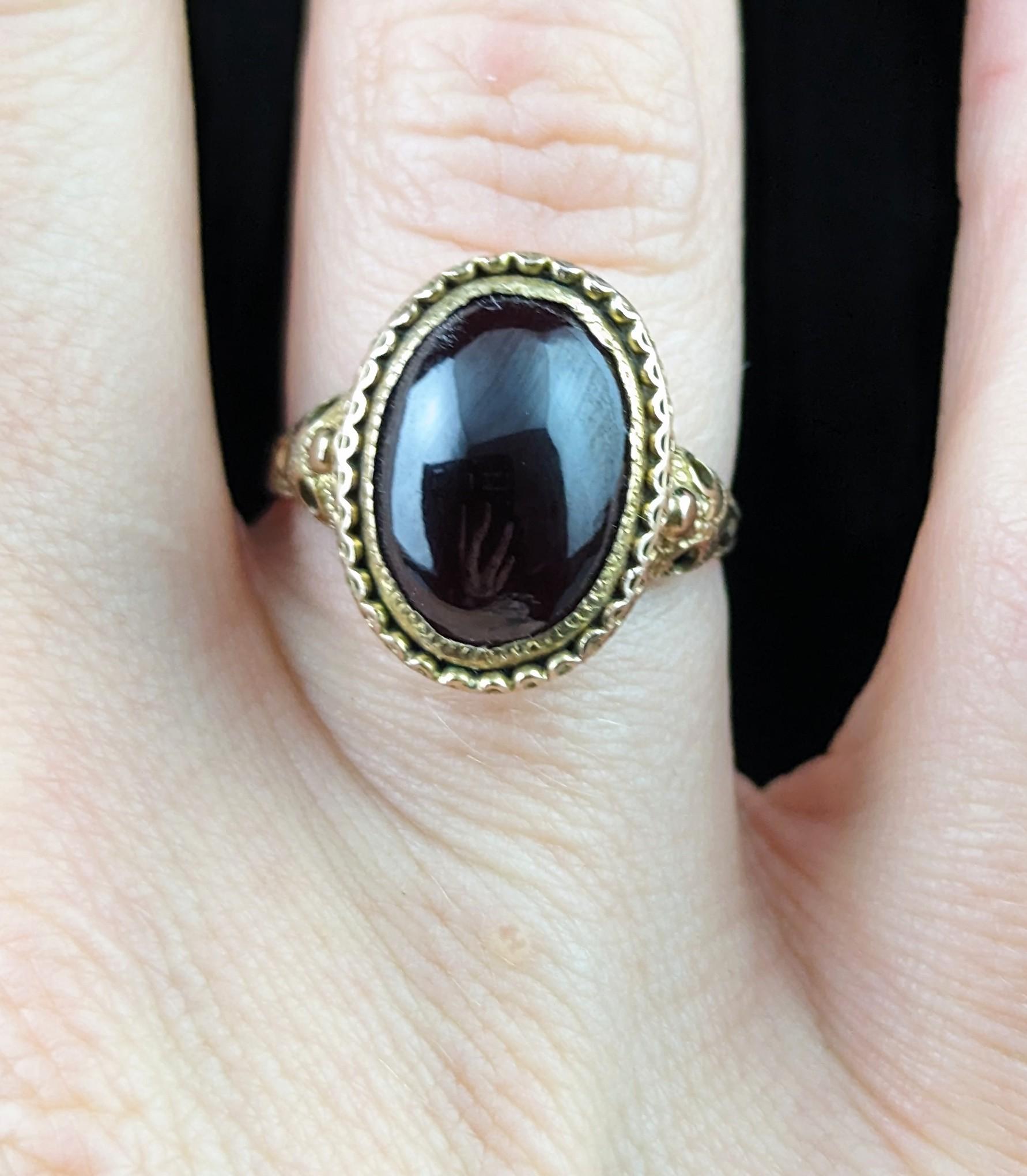 Antique Garnet cabochon ring, 18k gold, Bird mask, Edwardian  2