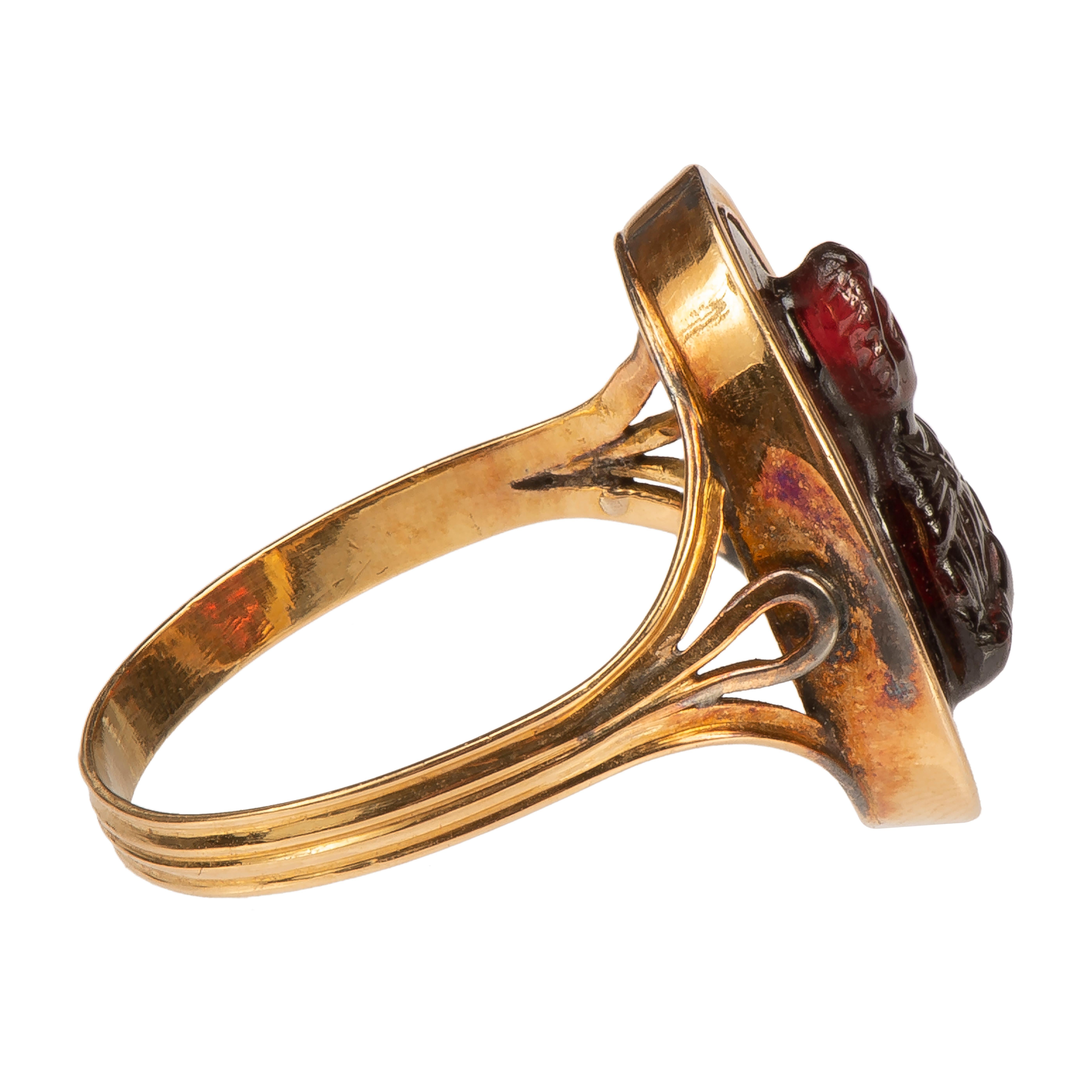 Women's or Men's Antique Garnet Cameo Ring