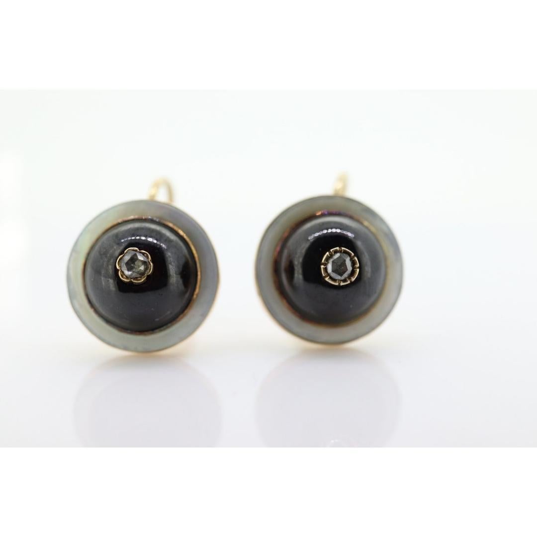 Pendientes antiguos de granate y diamantes. Cabujón de granate etrusco victoriano de oro de 10 quilates en venta 1