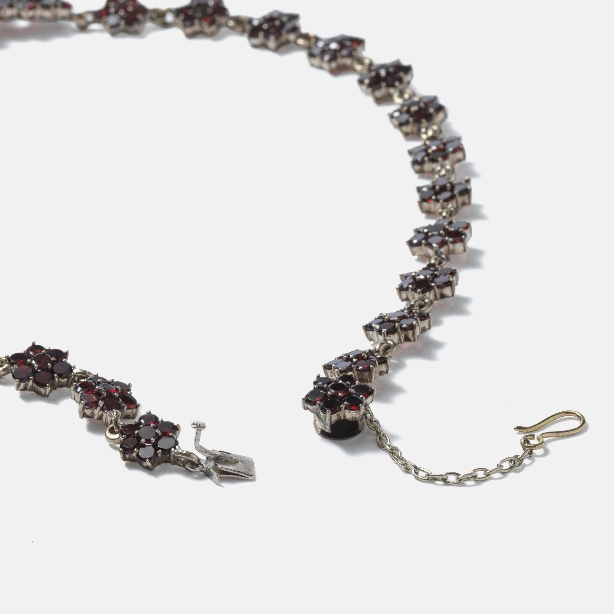 Women's or Men's Antique garnet necklace, 19th c For Sale