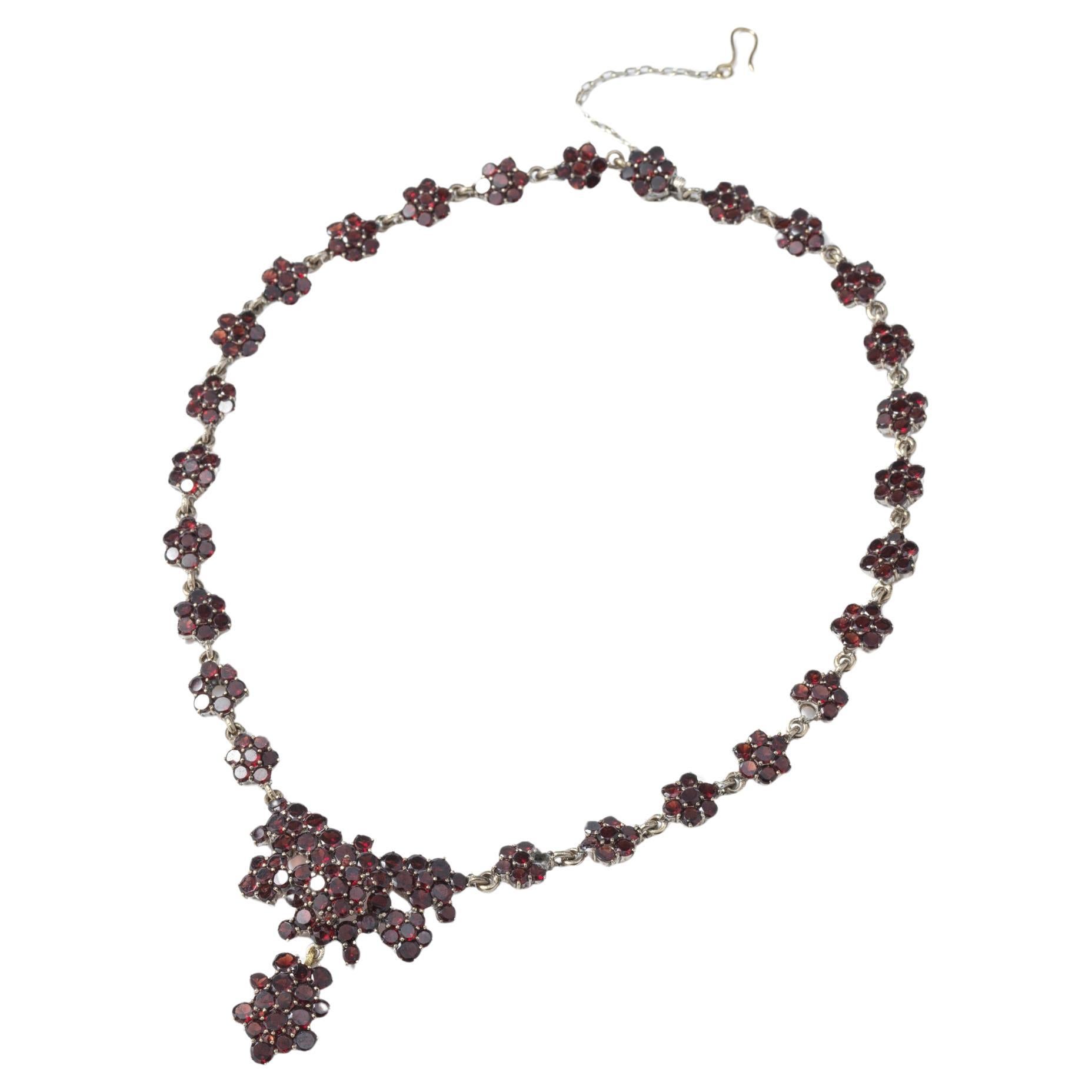 Antique garnet necklace, 19th c For Sale