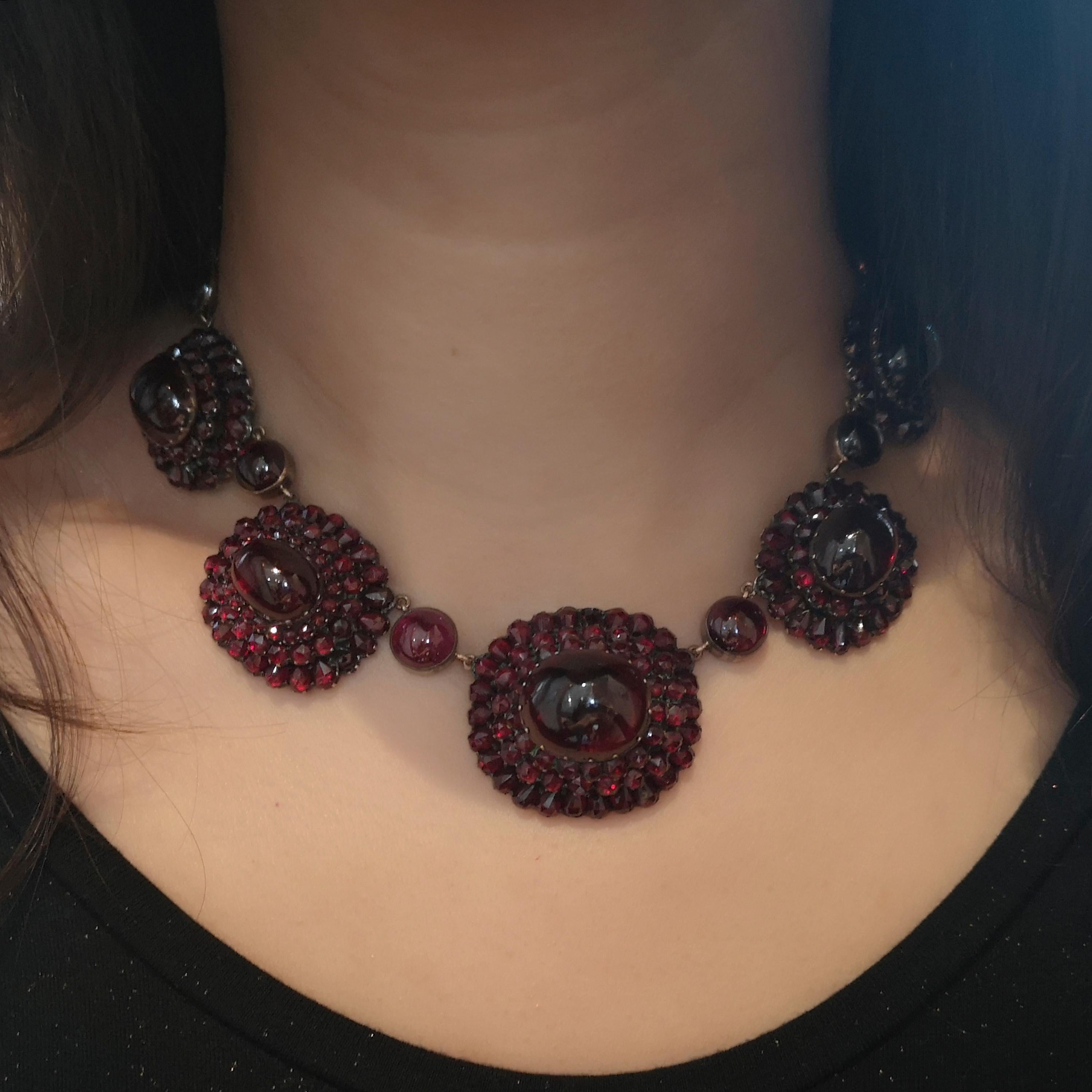 Women's Antique Garnet Necklace