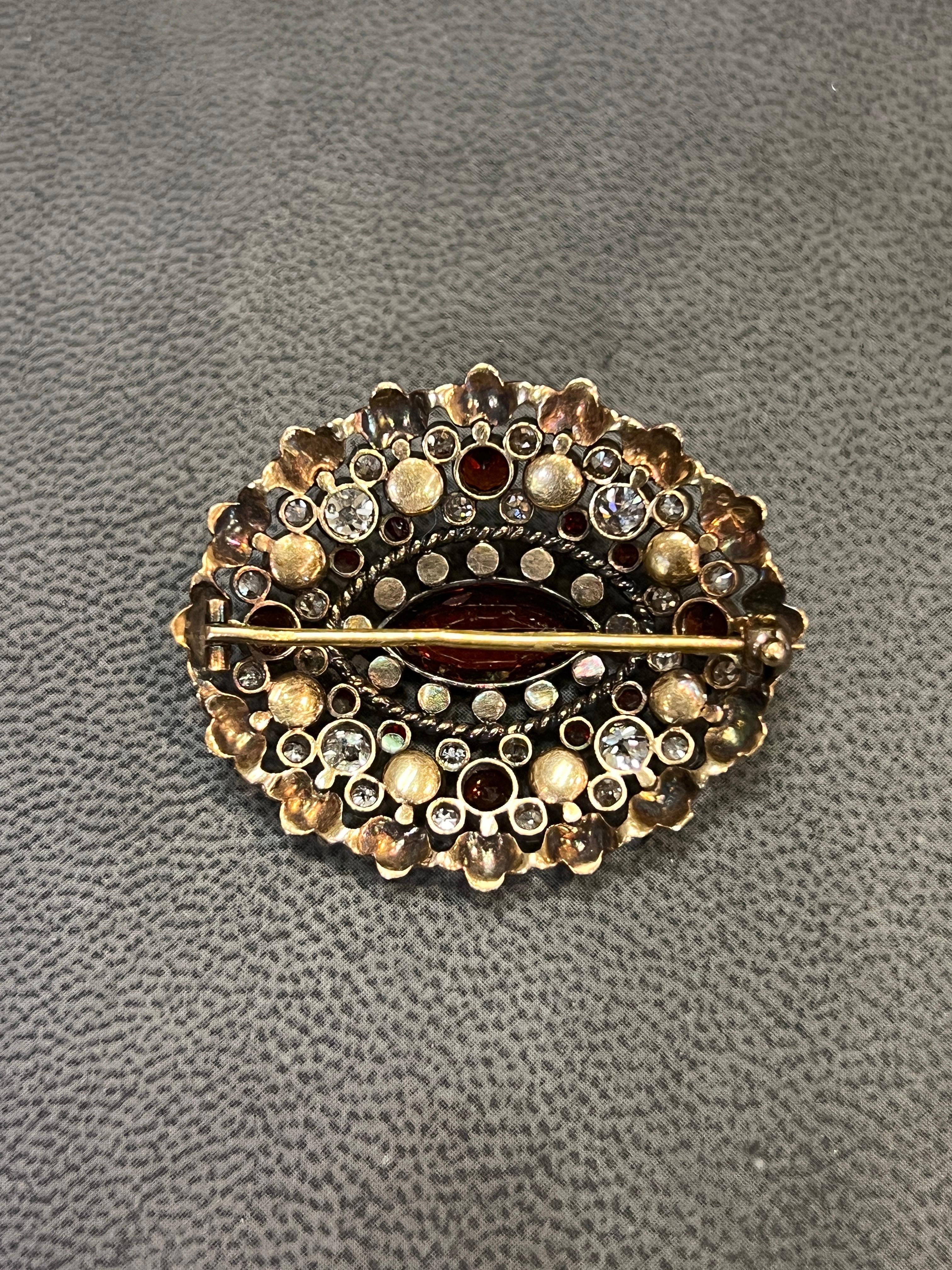 Women's or Men's Antique Garnet & Pearl Brooch For Sale