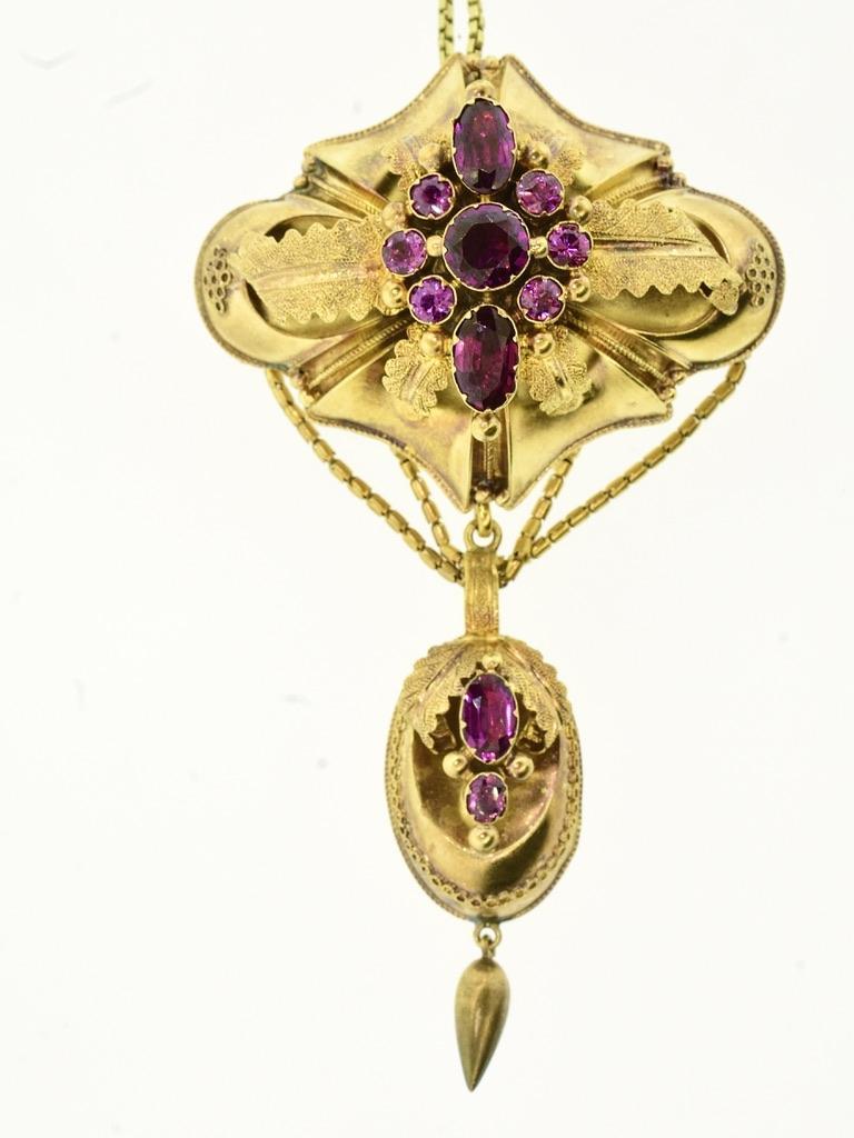 Antique Garnet Pendant/Brooch, c. 1860 For Sale 3