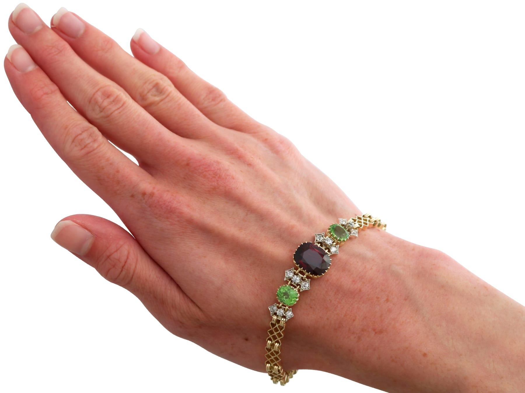 Antique Garnet, Peridot and Diamond, 15 Karat Yellow Gold Bracelet Circa 1910 For Sale 8