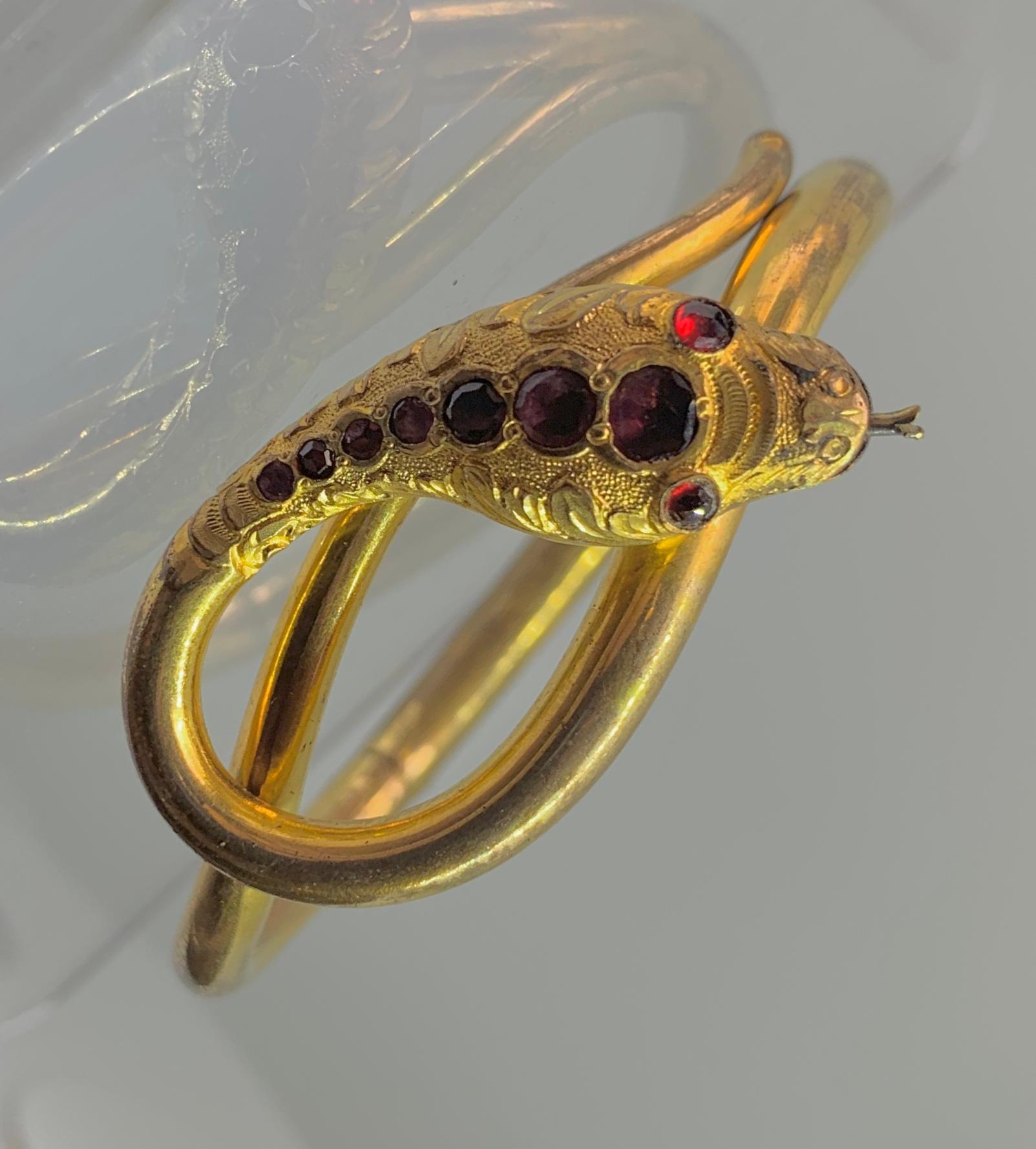 Antique Garnet Snake Bracelet Victorian Serpent Bangle circa 1850 For Sale 3