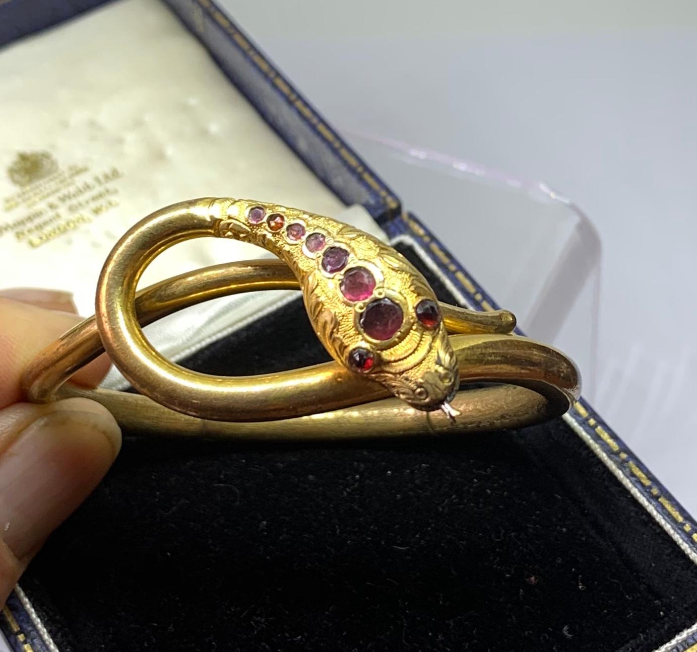 Antique Garnet Snake Bracelet Victorian Serpent Bangle circa 1850 For Sale 4