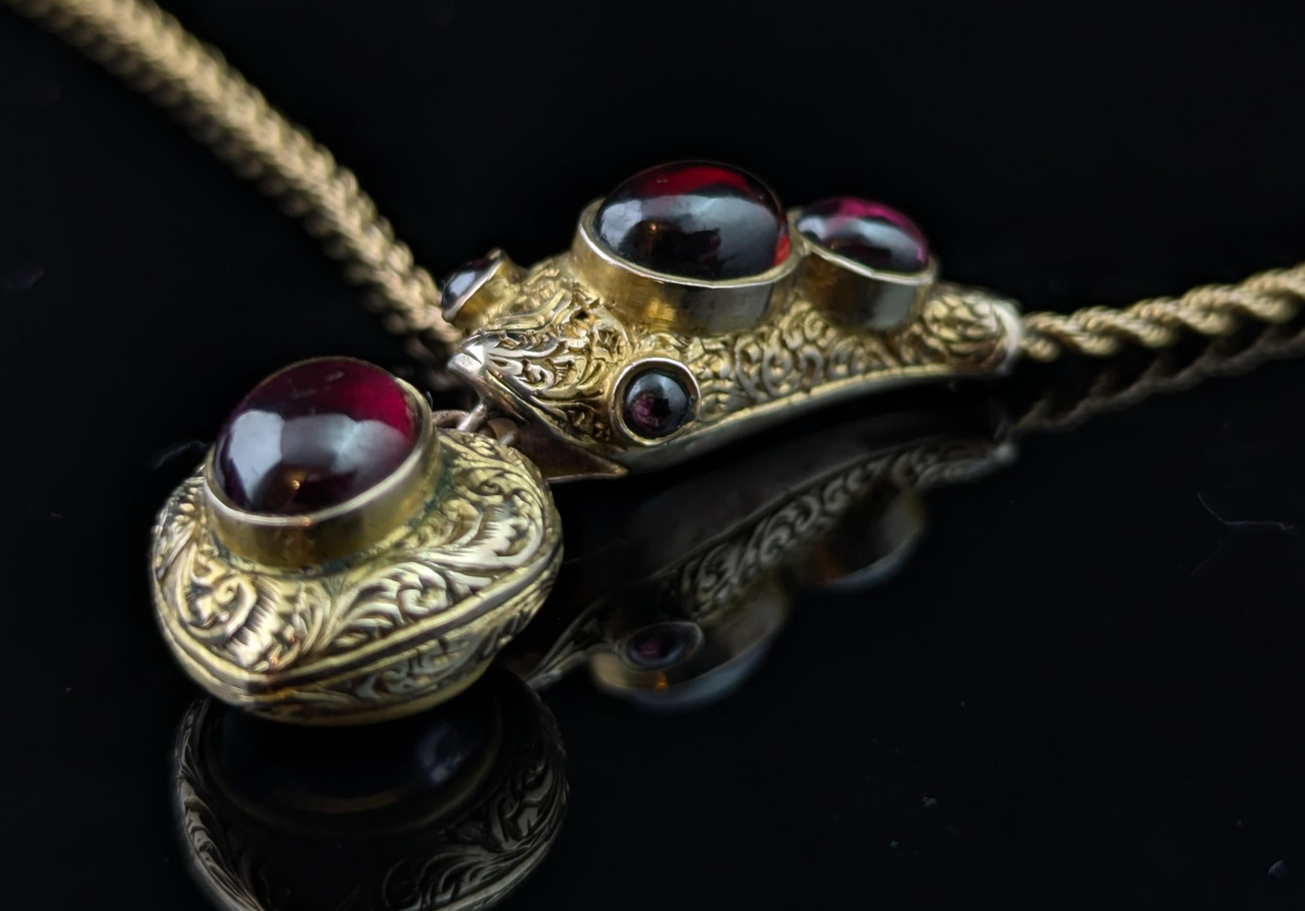 Antique Garnet Snake necklace, 15k gold, Victorian For Sale 5