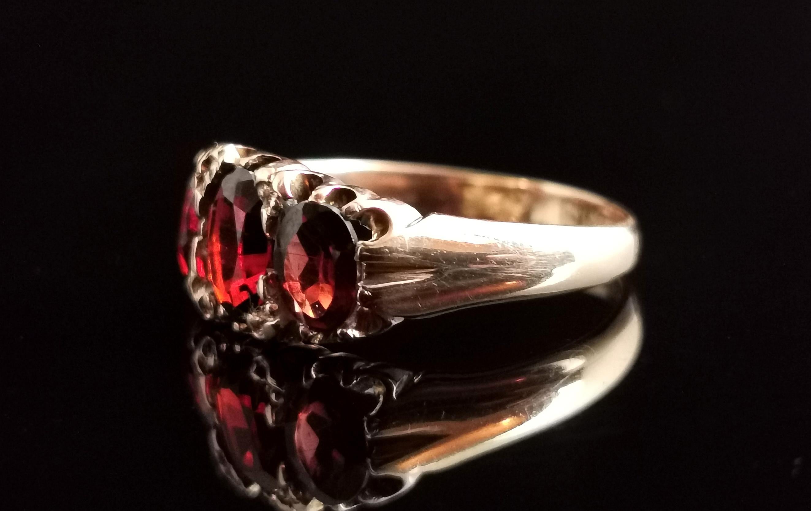 3 stone garnet diamond ring