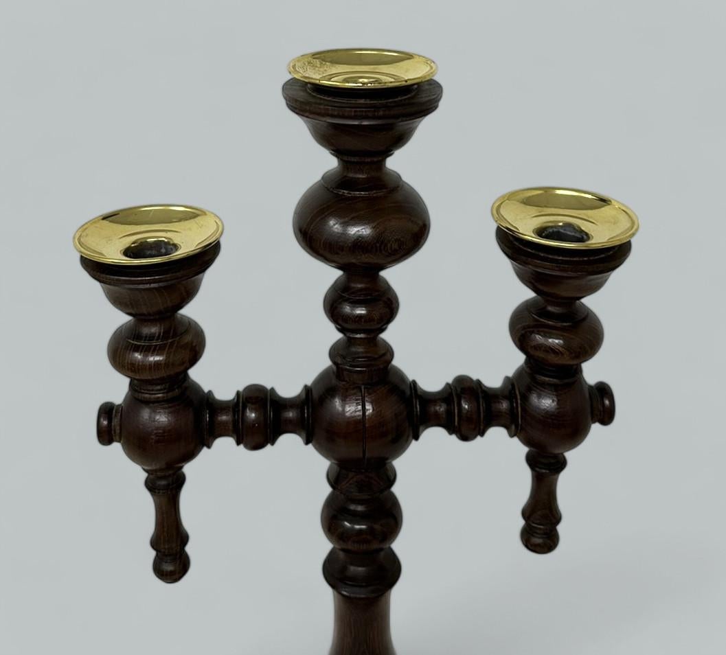 Britannique Garniture et paire de chandeliers en bois de l'époque victorienne anglaise, 19 carats en vente