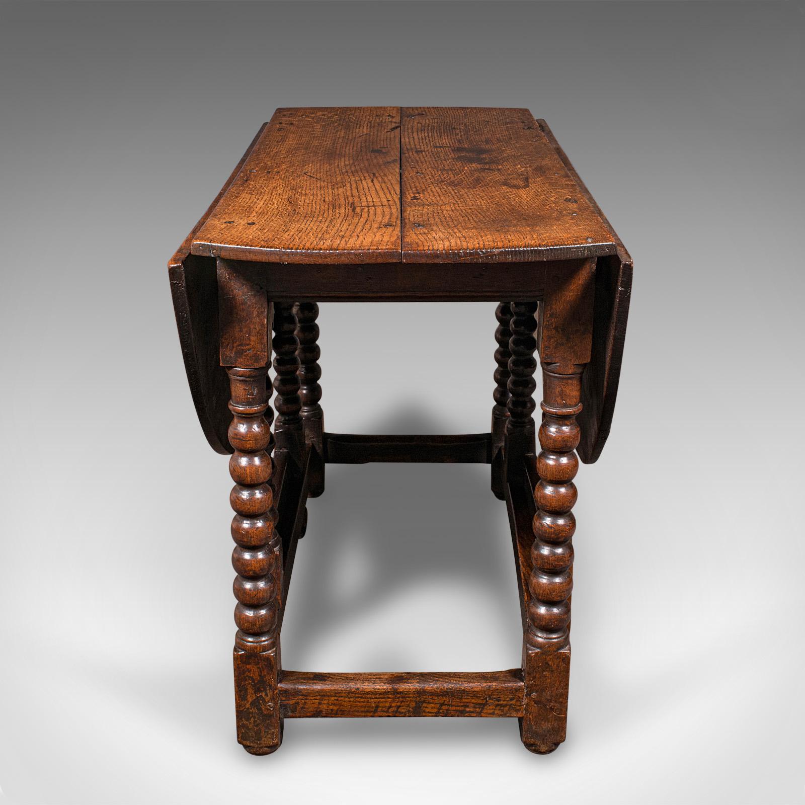 18th Century Antique Gate Leg Table, English, Oak, Oval, Extending, Provincial, William III For Sale