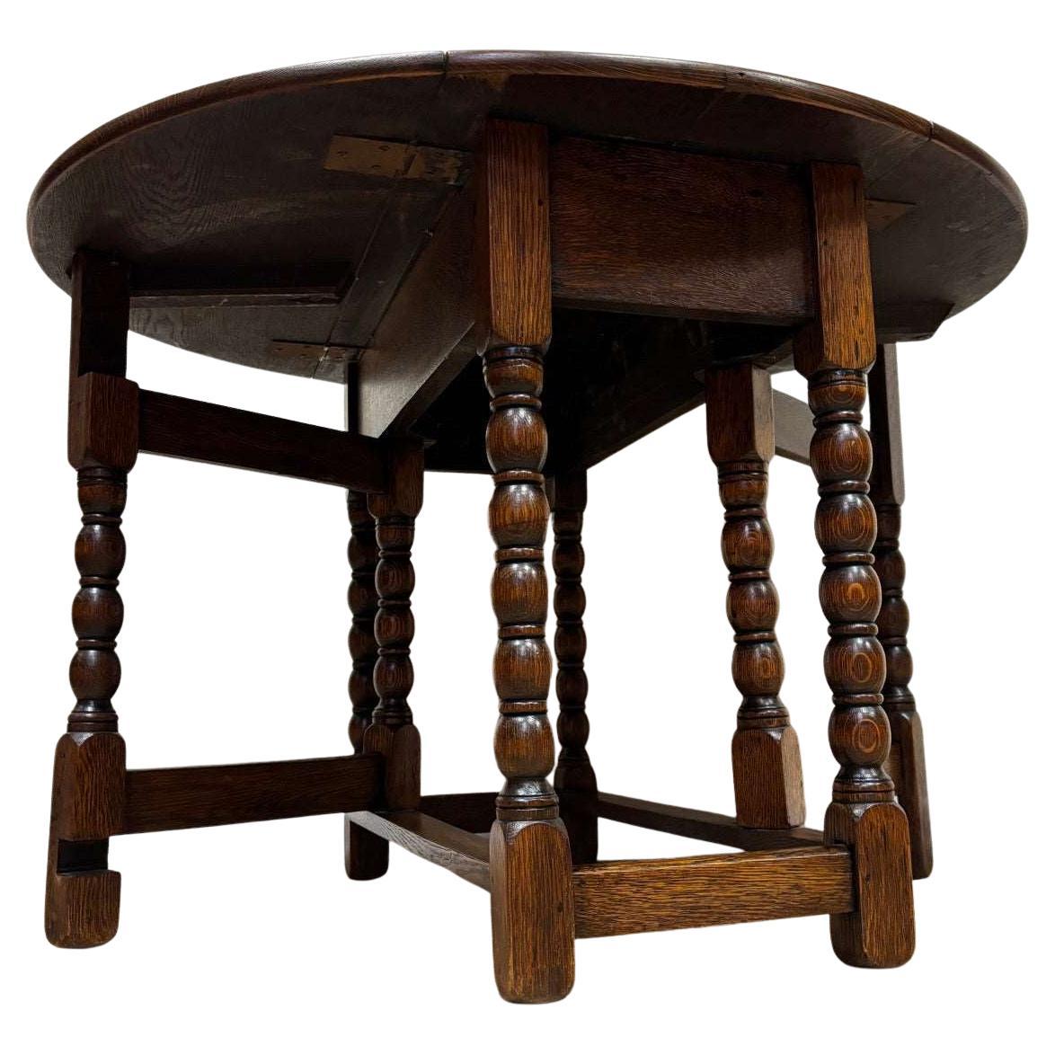 Tavolo antico gateleg  piccolo tavolo pieghevole inglese del 1890 circa  Oak massiccio
