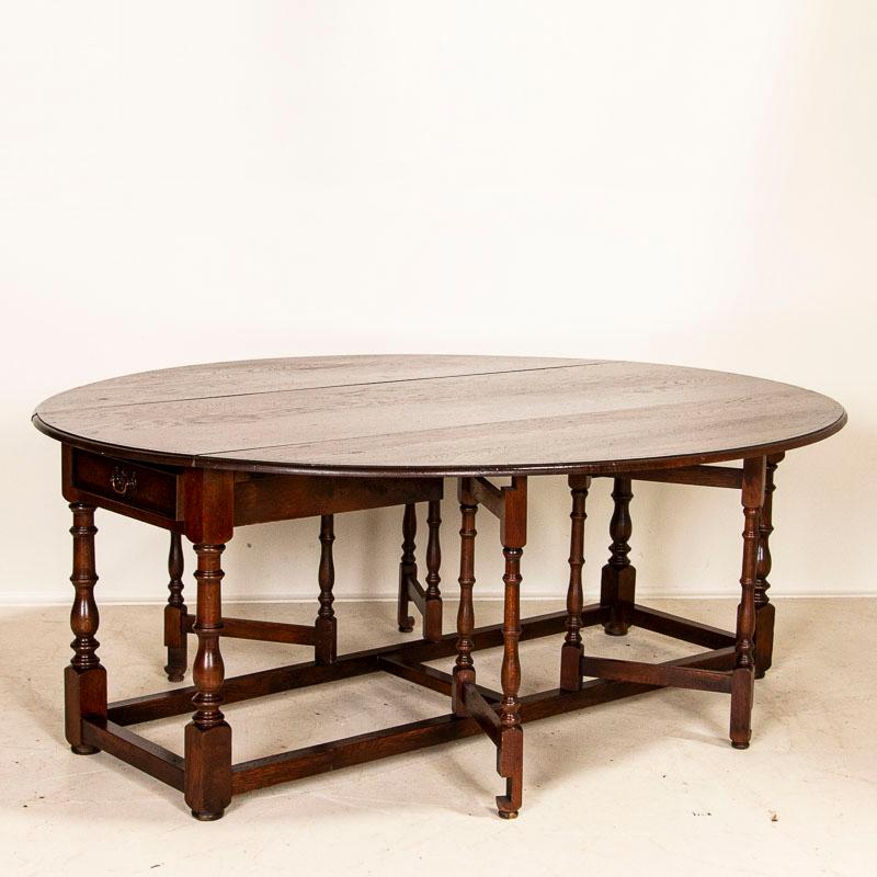 20th Century Antique Gateleg Wake Drop-Leaf Table with Drawers from England