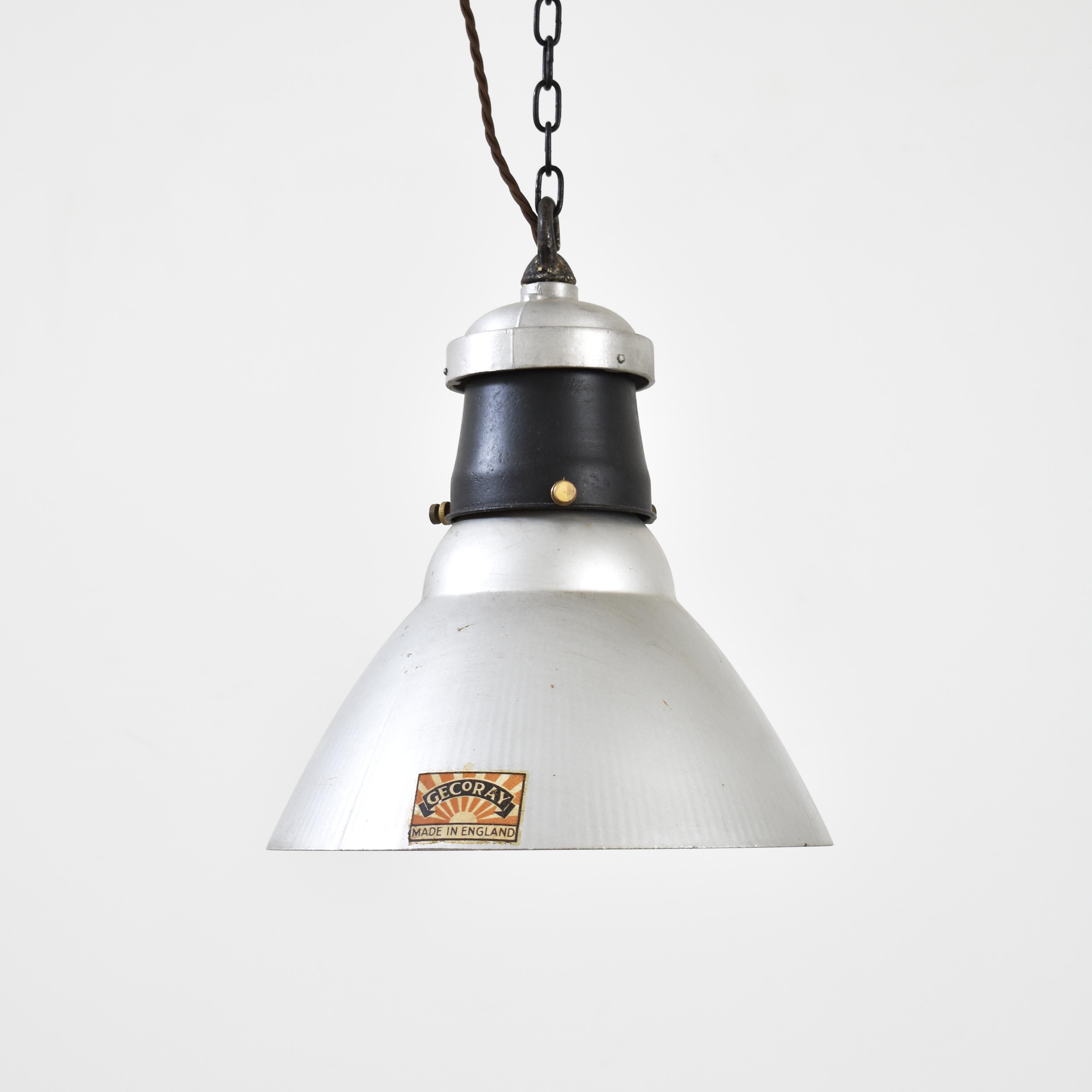 Antique GEC GECoRay Pendant Mercury Glass Light – A

An early silver backed glass wall light by British manufacturer ‘GEC’ entitled the ‘GECoRAY’.It retains a cast aluminium and steel gallery fitting. The glass shade left in untouched original