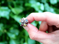 Orecchini a grappolo in oro giallo con pietre antiche e diamanti da 0,48 carati