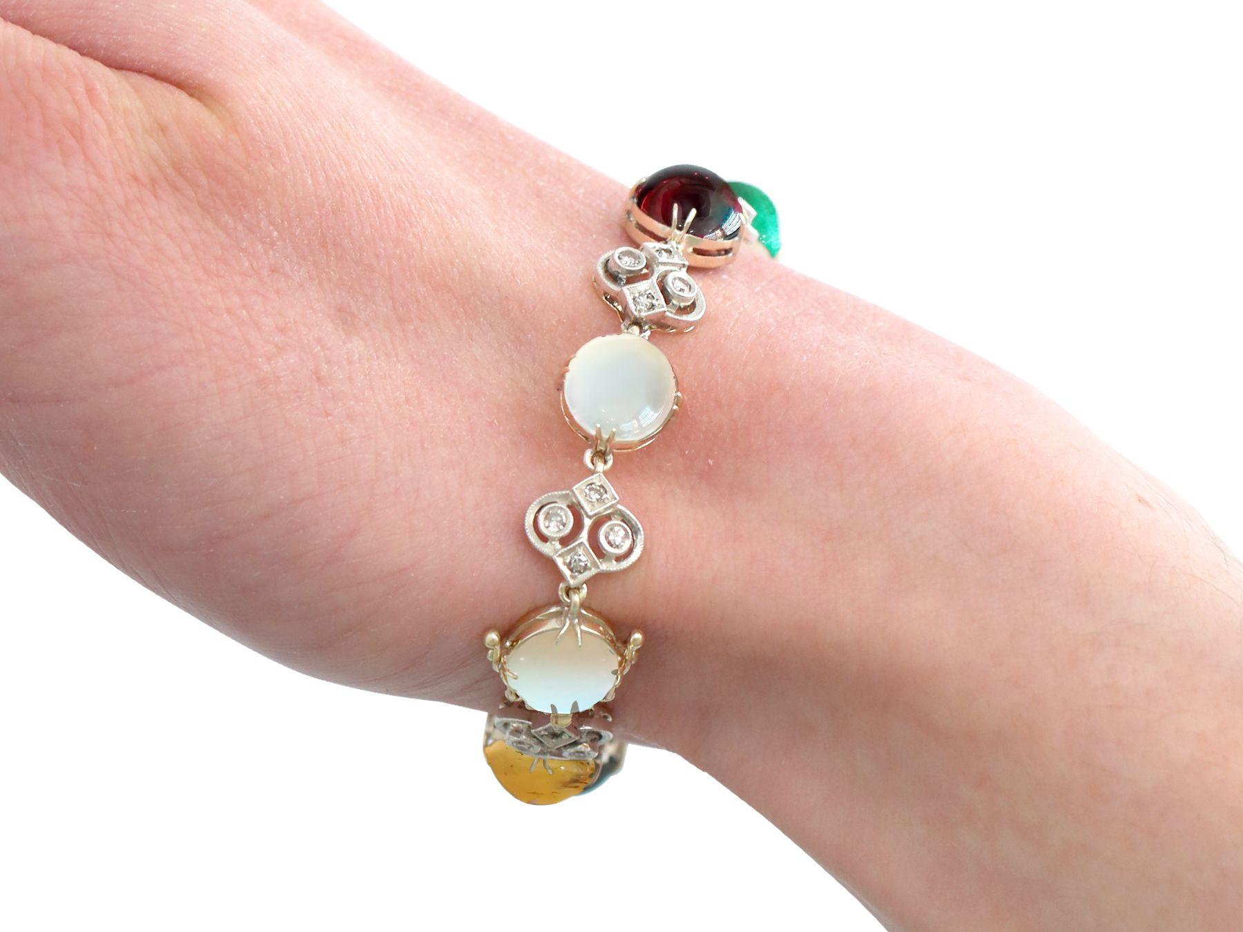 Parure bracelet et pendentif en or jaune et pierres précieuses anciennes en vente 8