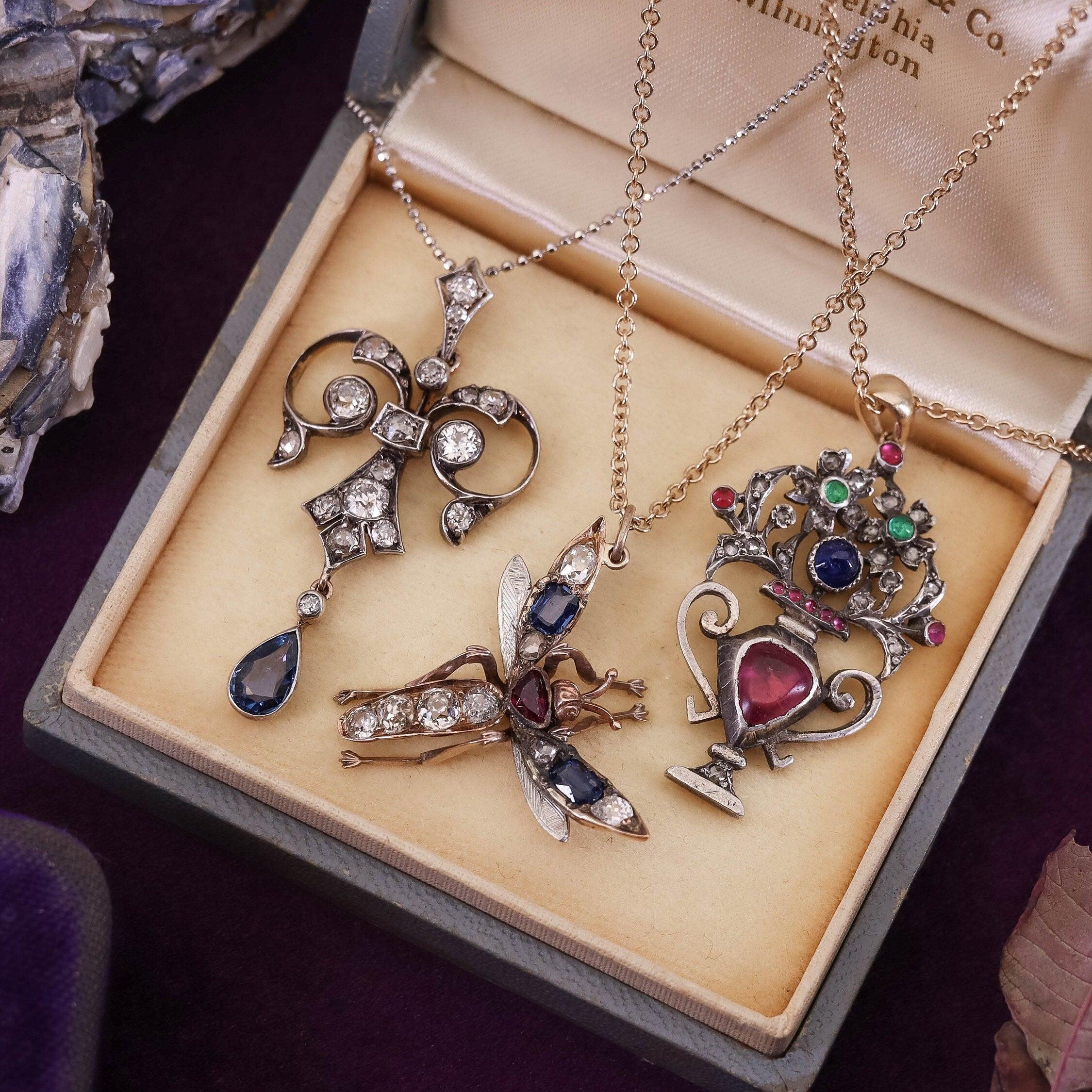 Collana antica in pietra preziosa Giardinetti con conversione a cesto di fiori In condizioni buone in vendita a Lewisburg, PA