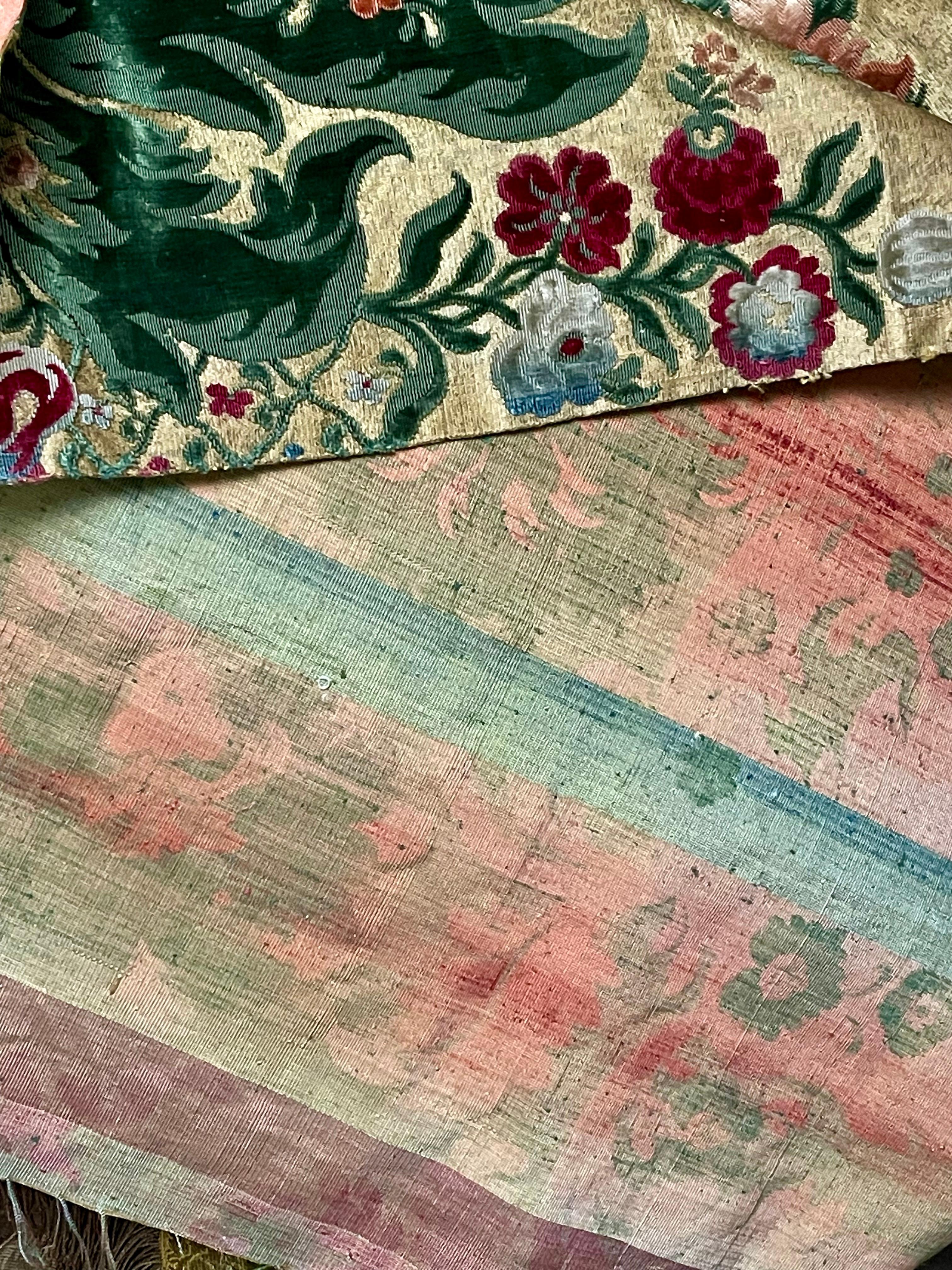 Panneau de velours antique Genoa Cisele Bon état à Canterbury, GB