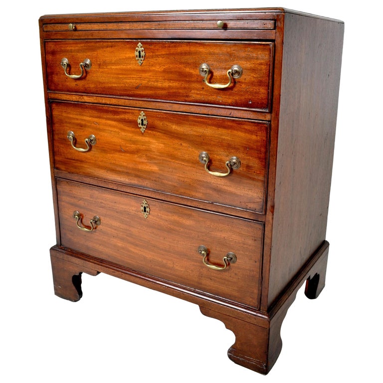 Antique Gentleman's Bachelor's Mahogany Chest of Drawers