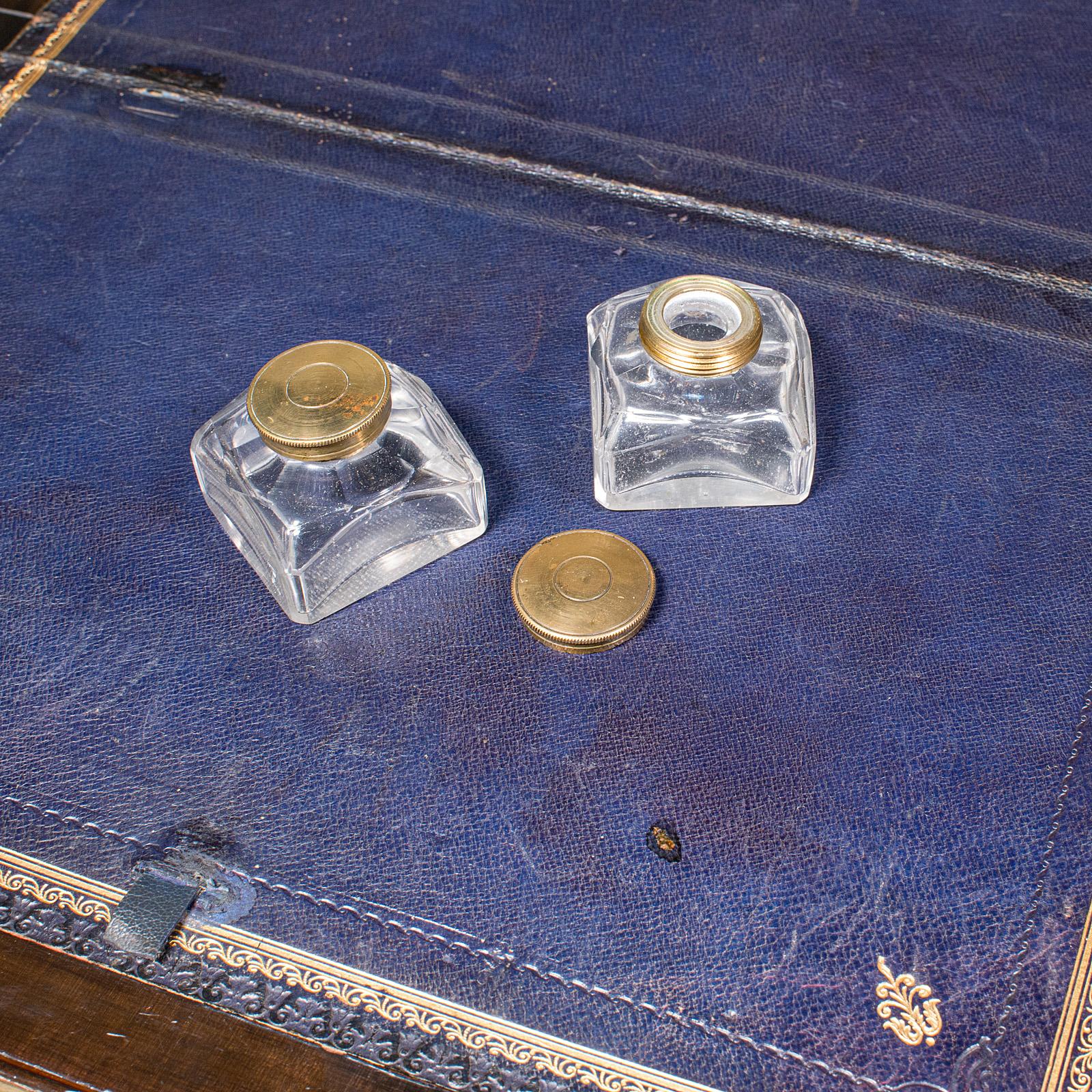 Antikes Herrenkorrespondenzetui, Englisch, Nussbaum, Schreibschräge, Regentschaft im Angebot 3