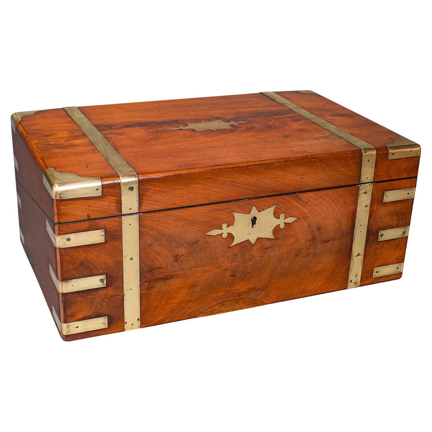 Antikes Herrenkorrespondenzetui, Englisch, Nussbaum, Schreibschräge, Regentschaft im Angebot