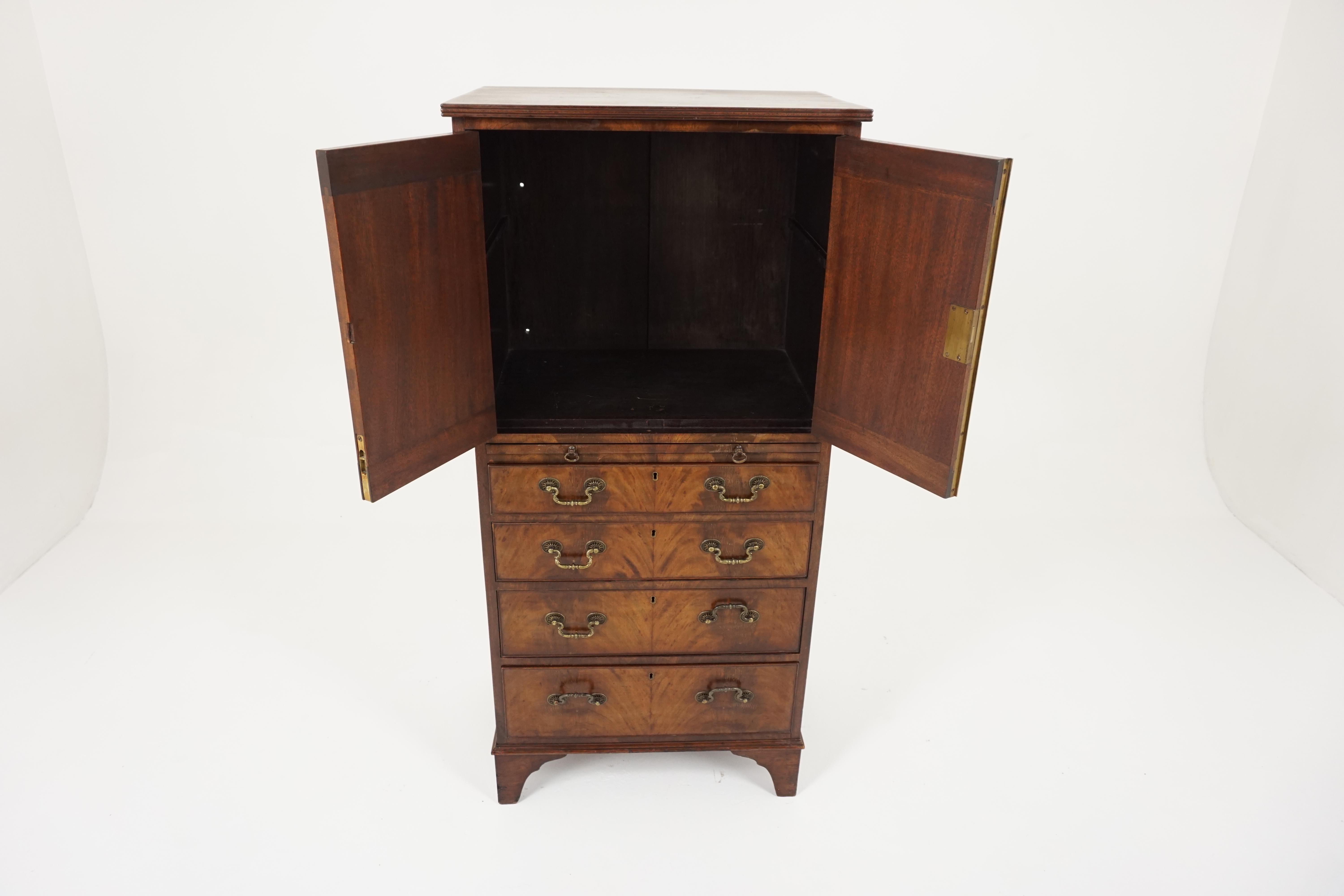 Antique gentleman's dresser, walnut chest of drawers, antique furniture, Scotland 1930, B1857

Scotland, 1930
Solid walnut and veneer
Original finish
Rectangular top
Pair of walnut doors
Open to reveal single shelf
Slide out shelf