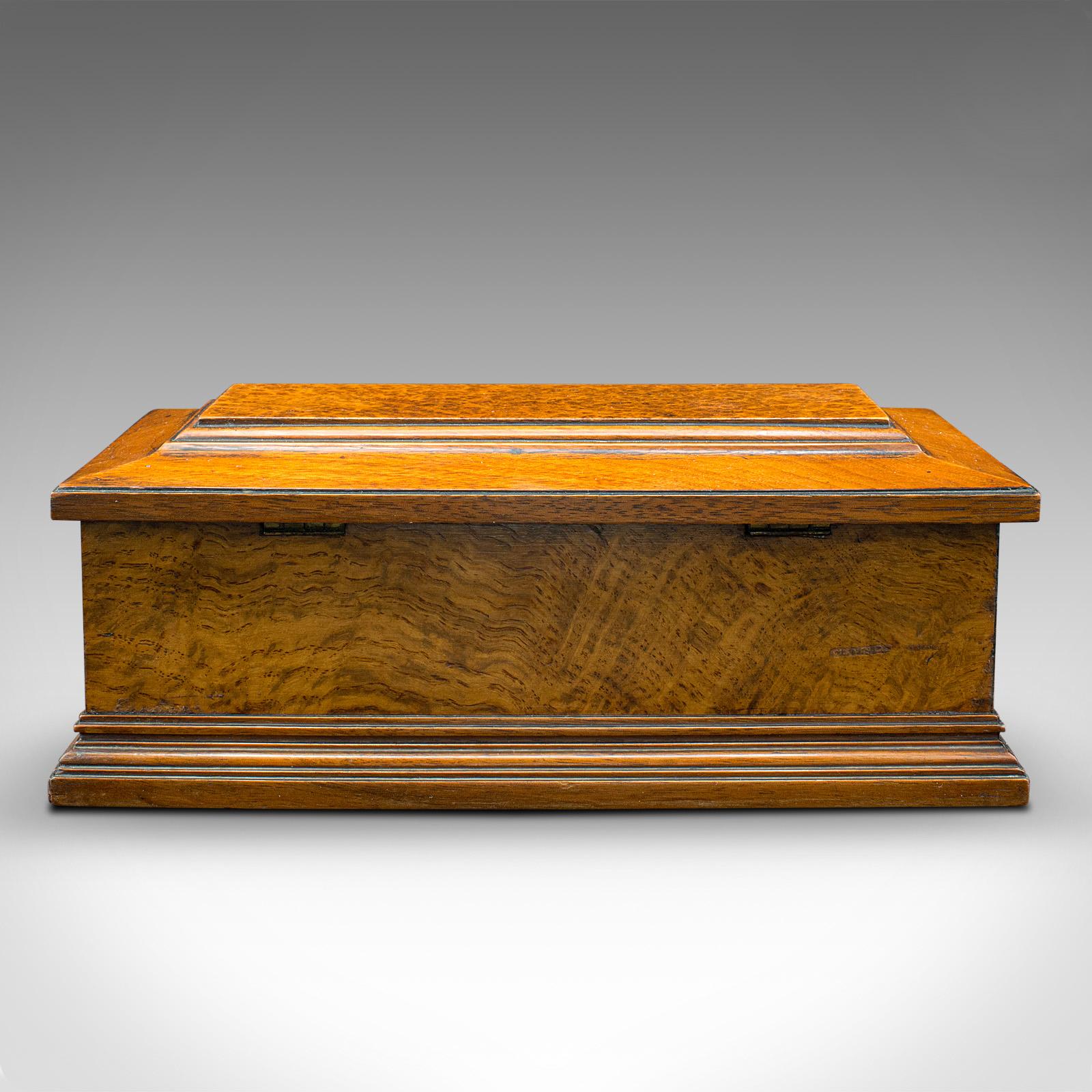 British Antique Gentleman's Glove Box, English, Walnut, Burr, Keepsake, Case, Victorian For Sale