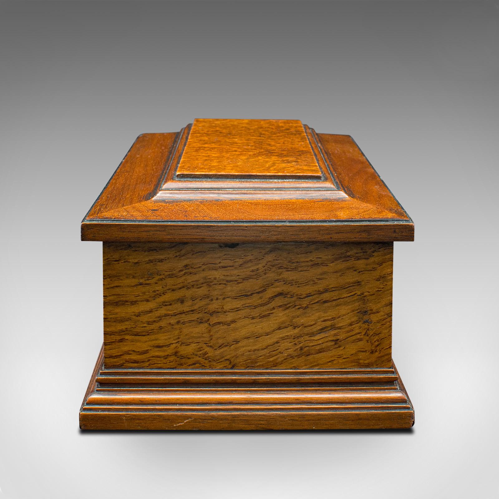 19th Century Antique Gentleman's Glove Box, English, Walnut, Burr, Keepsake, Case, Victorian For Sale