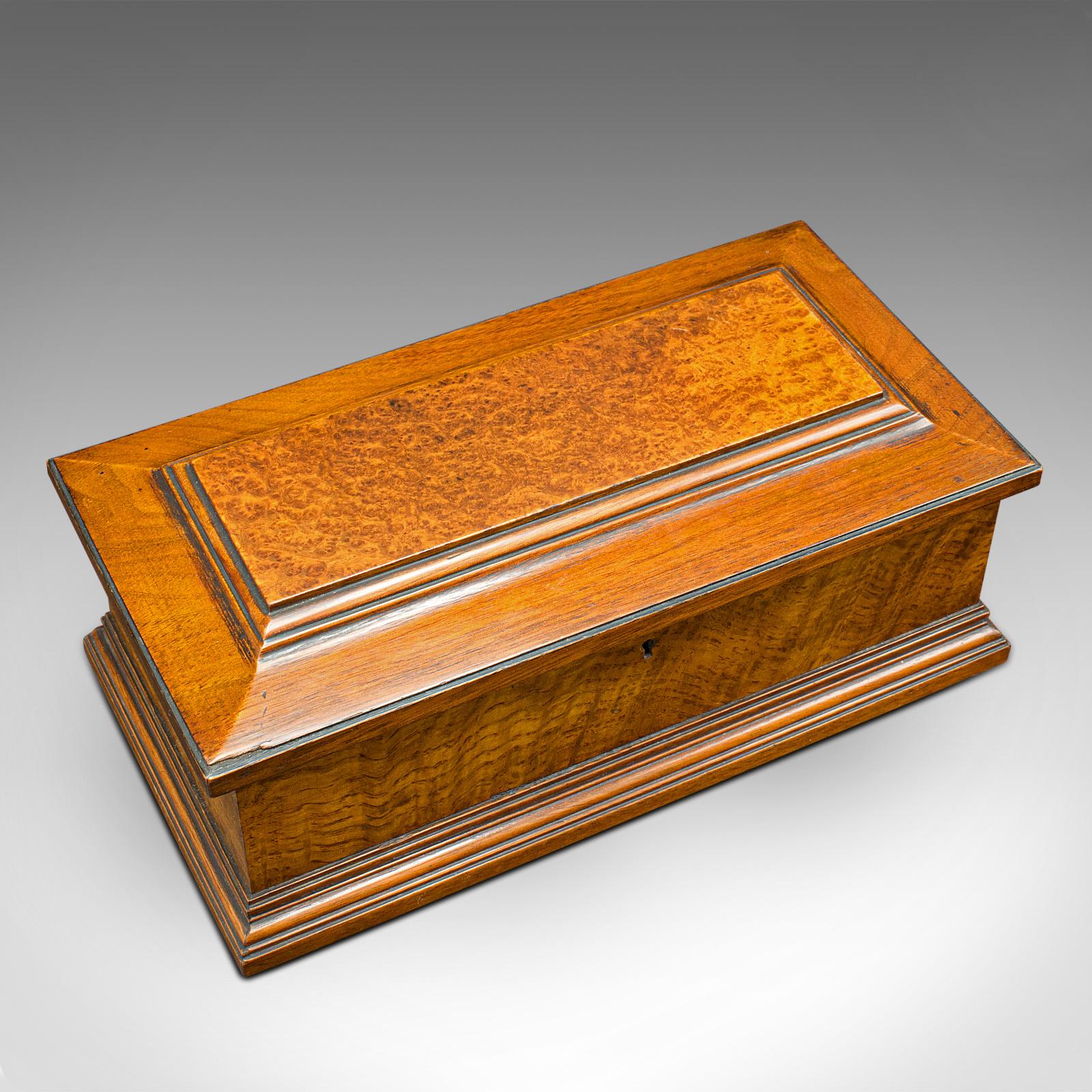Antique Gentleman's Glove Box, English, Walnut, Burr, Keepsake, Case, Victorian For Sale 1
