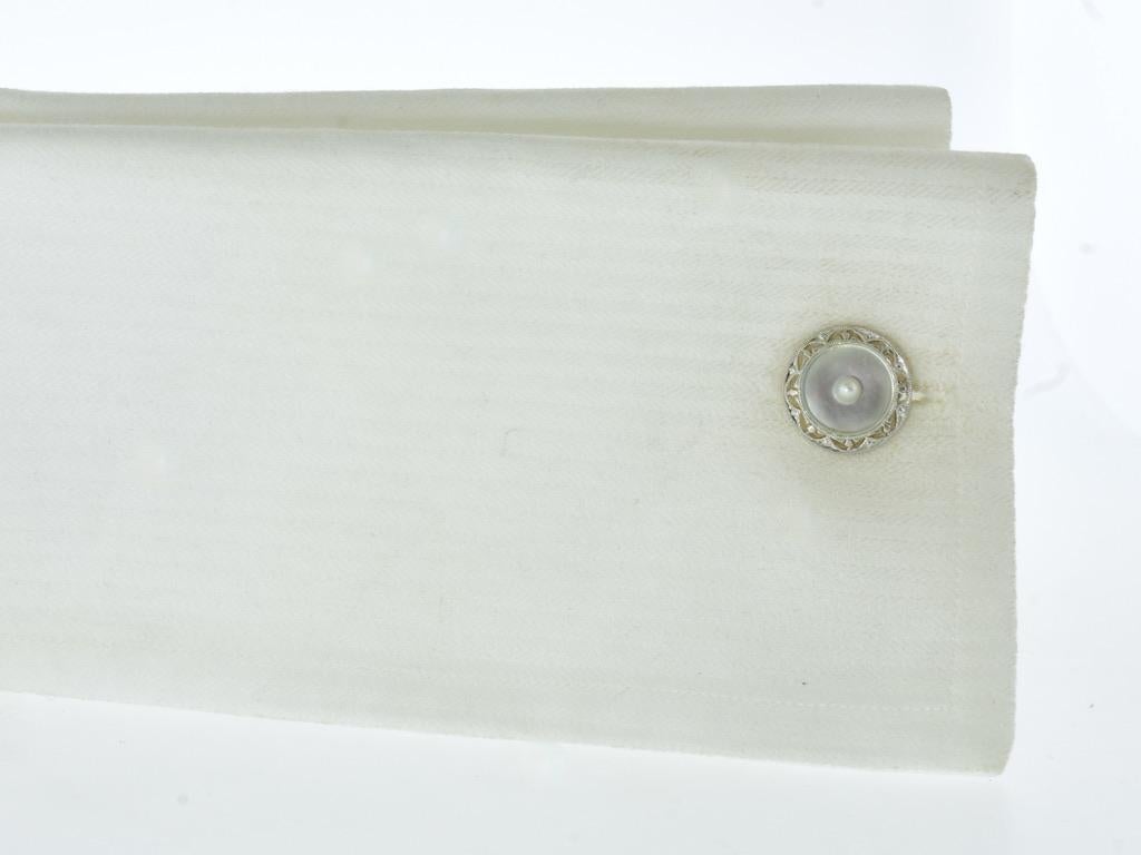 Édouardien Ensemble de boutons de manchette et de clous d'oreilles en platine et en or pour homme, vers 1915 en vente