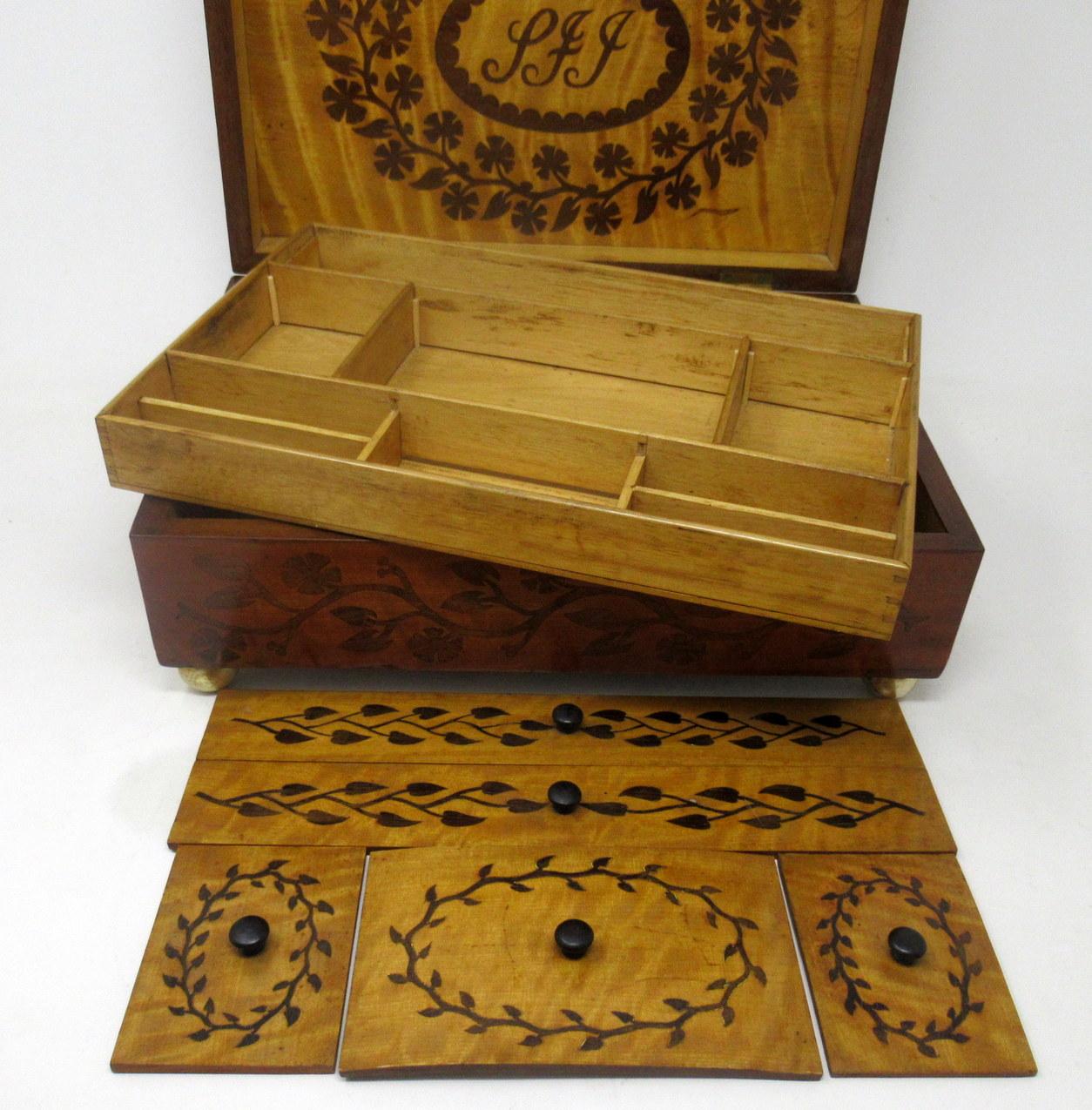 Anglais Ancienne boîte de coffret à bijoux pour homme en bois de citronnier et acajou marqueté 19 carats en vente