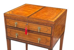 Antico gabinetto da gentiluomo in raso e palissandro a fasce incrociate dell'inizio del XIX secolo