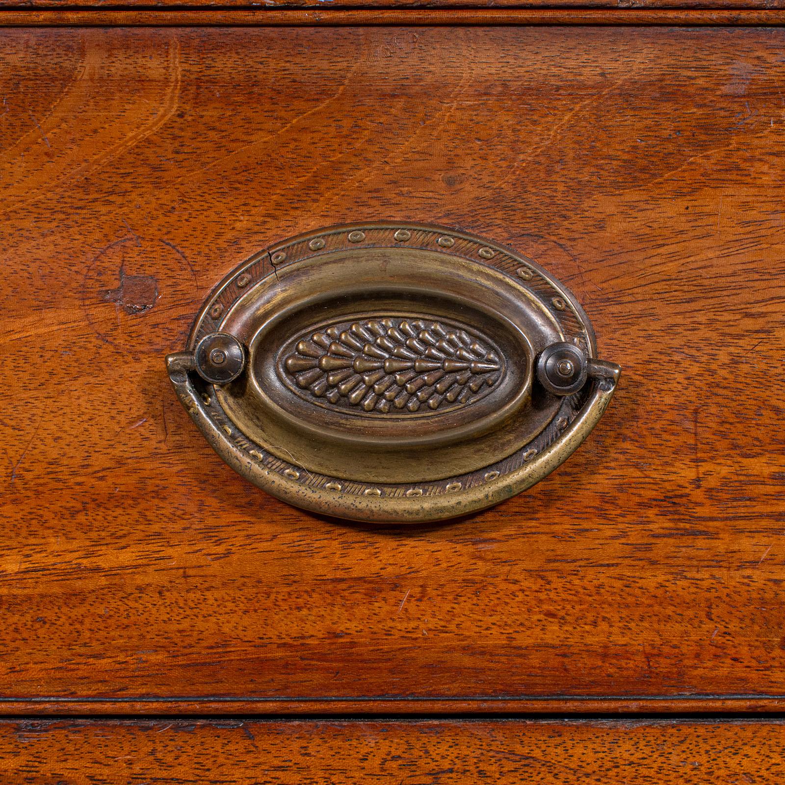 Antico cassettone da gentiluomo, cassettiera, casa di campagna, Georgian House, C.C. 1790 in vendita 4