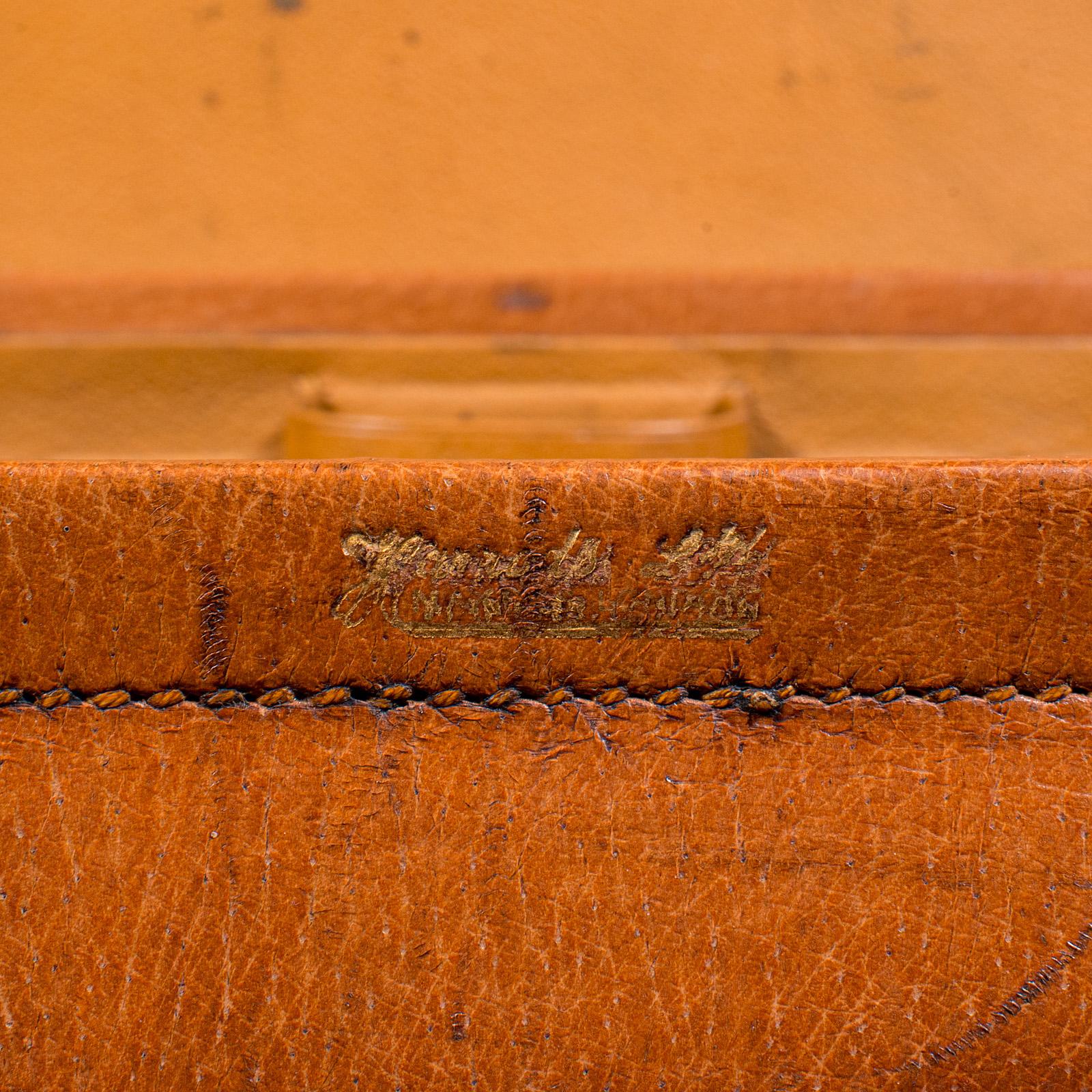 Mallette de voyage pour homme, Antiquities, English, Leather Suitcase, Harrods, Edwardian en vente 3