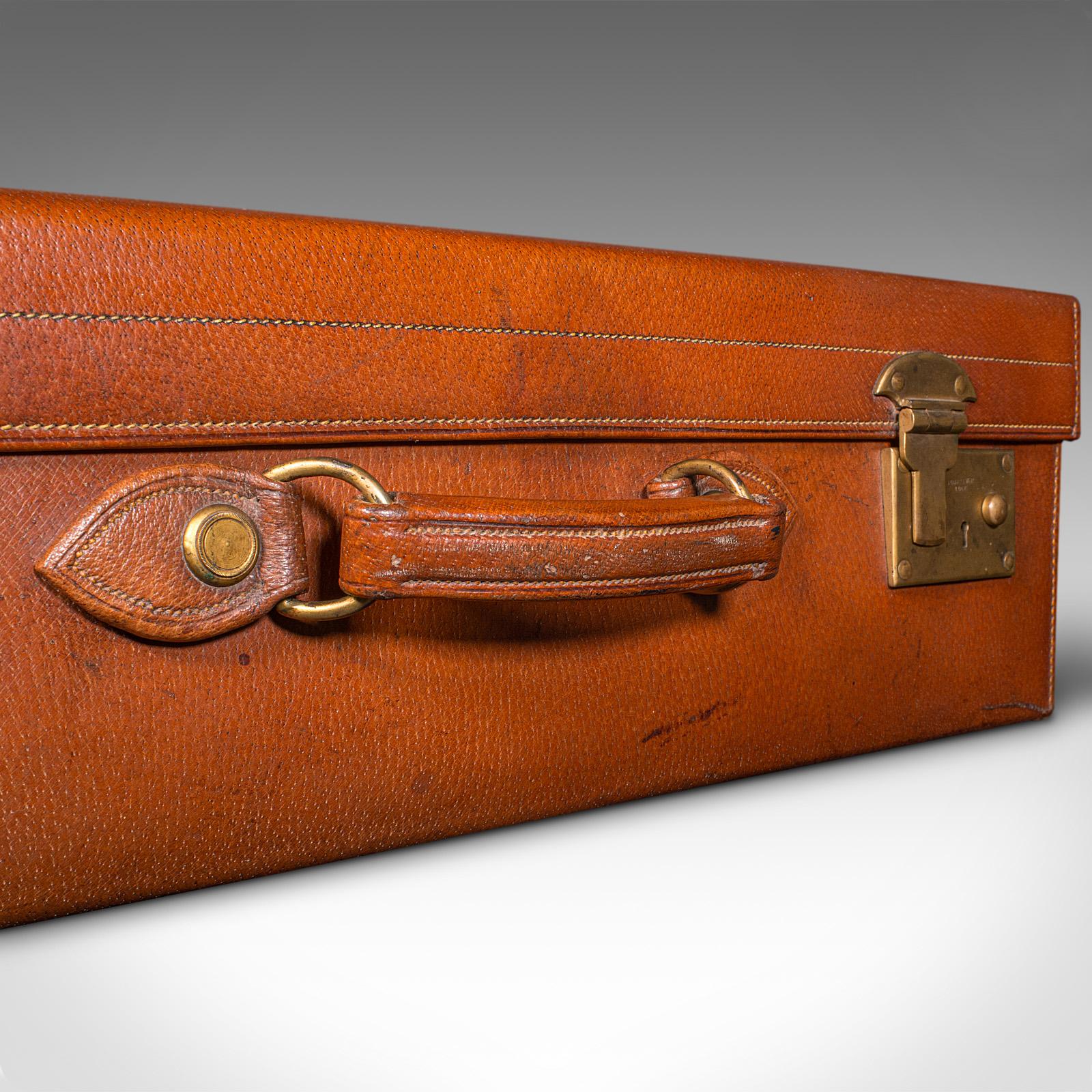Mallette de voyage pour homme, Antiquities, English, Leather Suitcase, Harrods, Edwardian en vente 1