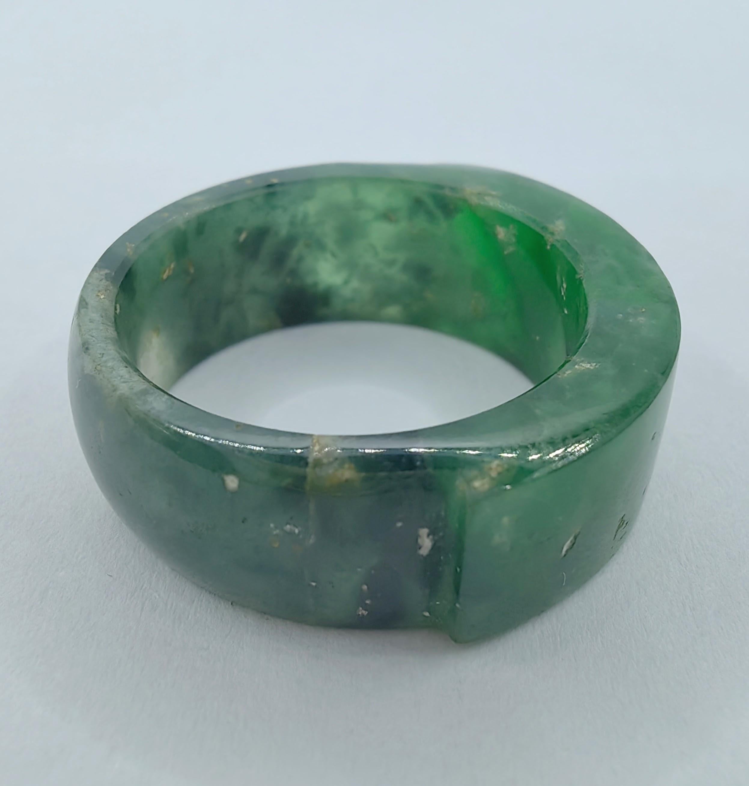 Round Cut Antique Genuine Burmese Imperial Green Jadeite Jade Statement Ring For Sale