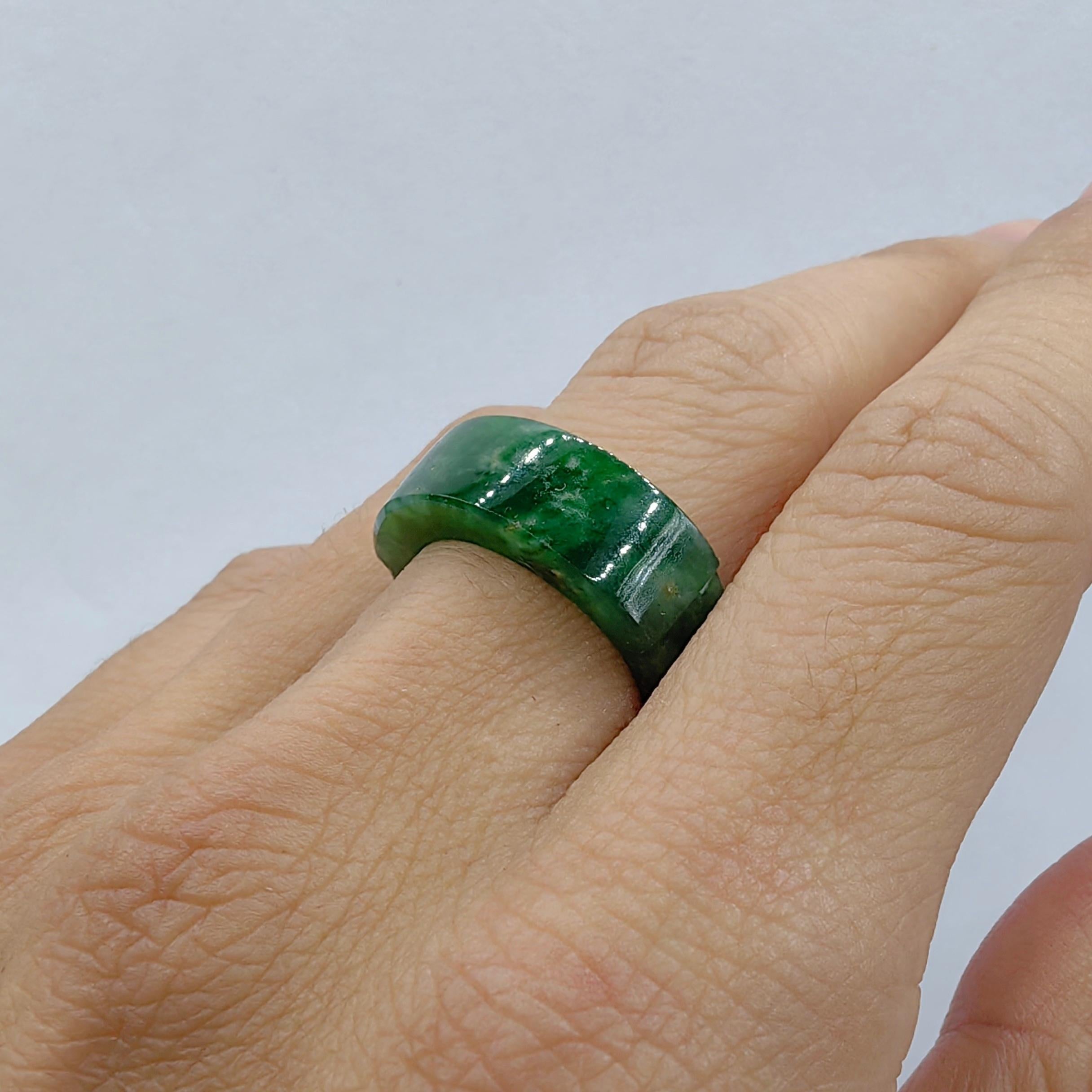 Round Cut Antique Genuine Burmese Imperial Green Jadeite Jade Statement Ring For Sale