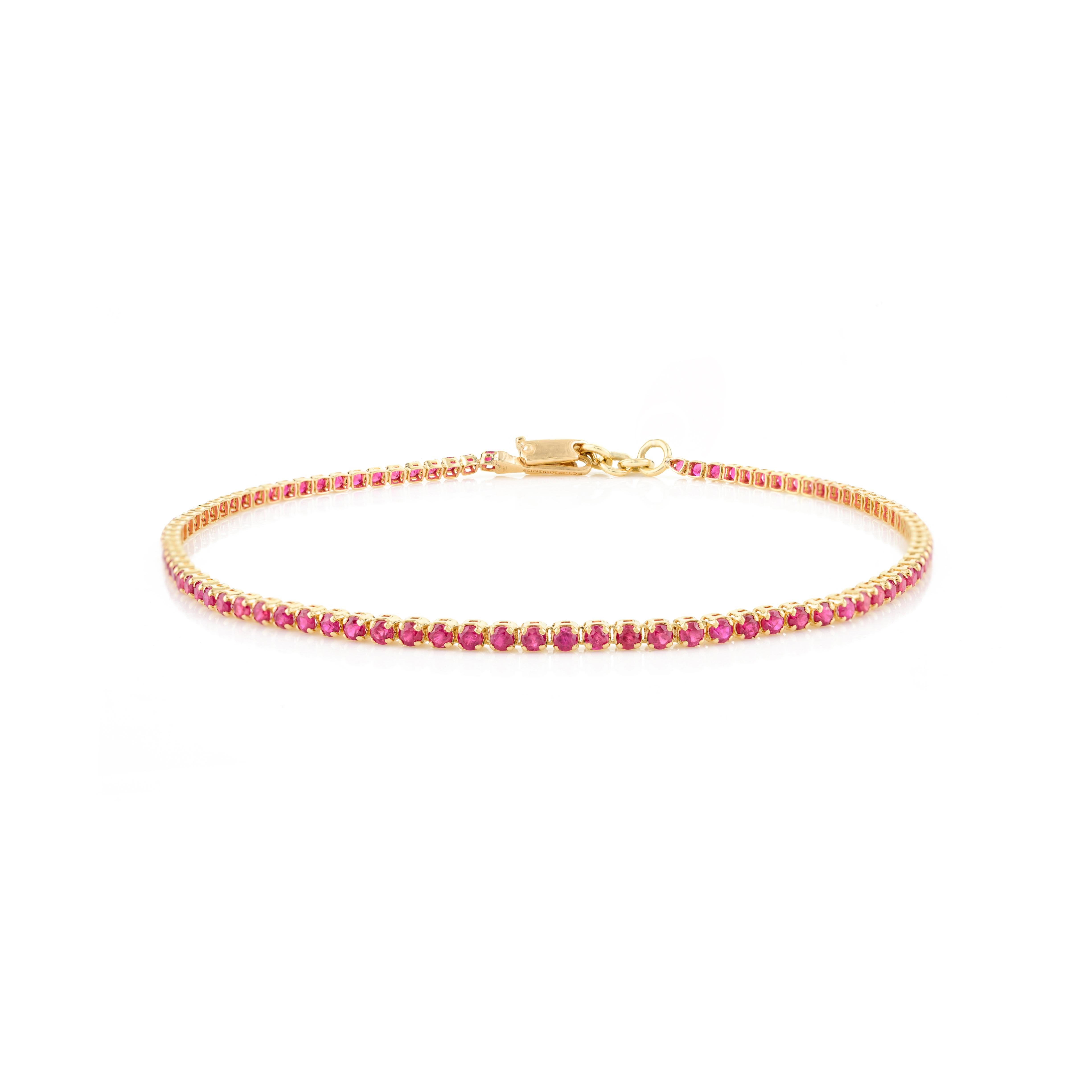 Antikes, echtes, facettiertes, rundes, facettiertes Rubin-Armband aus 18 Karat Gold für Damen mit Rundschliff (Moderne) im Angebot