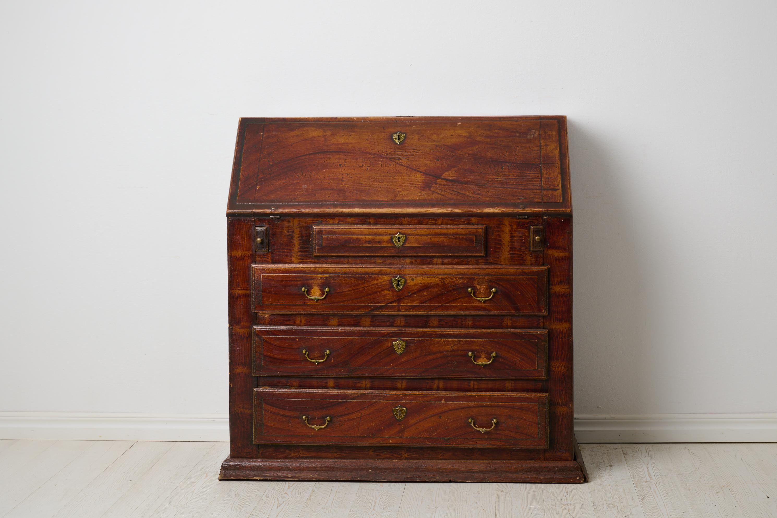 Antiker echter Volkskunst-Sekretär-Schreibtisch, original blaue und Mahagoni-Lackierung (Kiefernholz) im Angebot