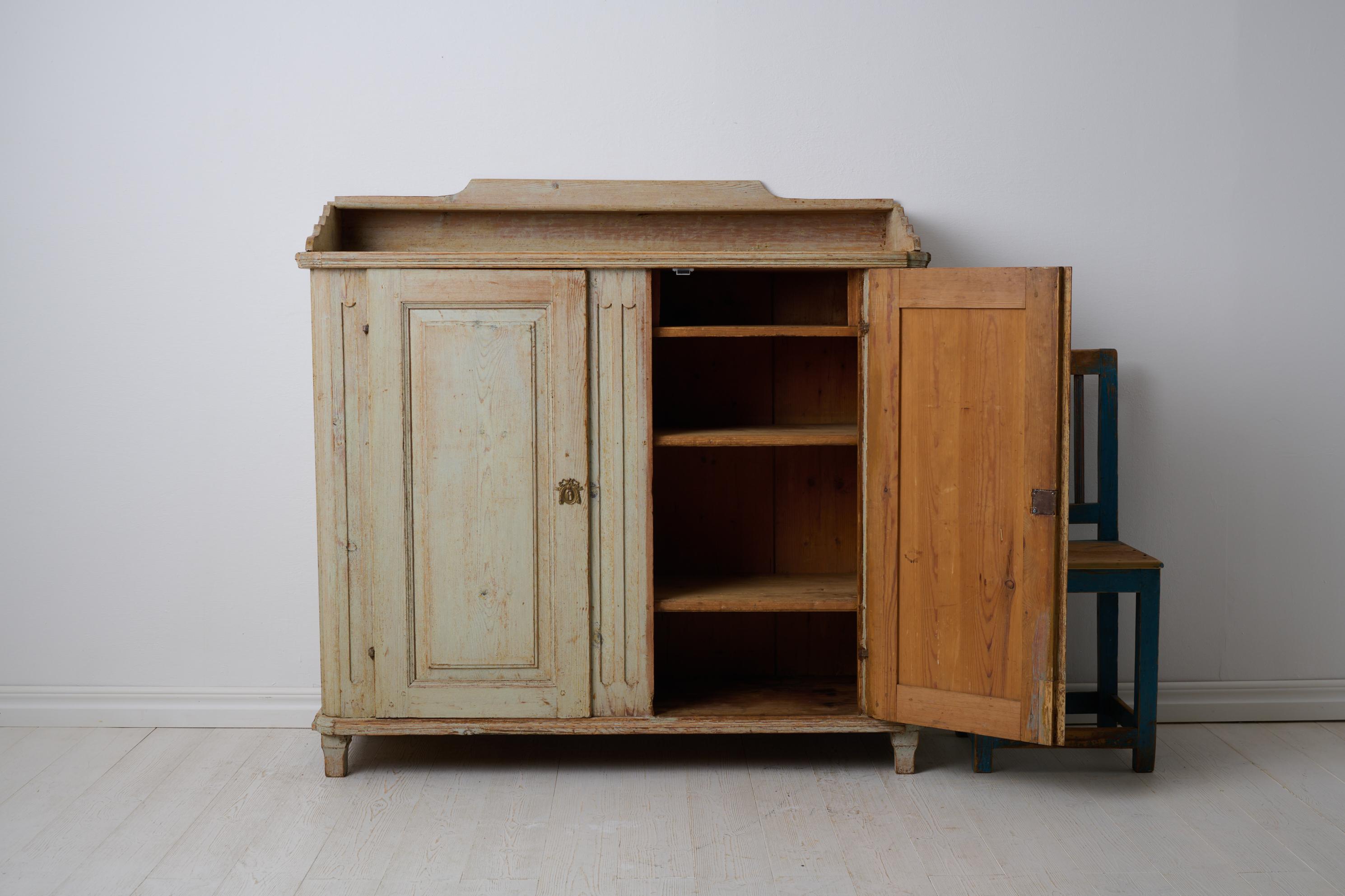 Antikes echtes Sideboard im Gustavianischen Stil, authentische schwedische Landhausmöbel (Schwedisch)