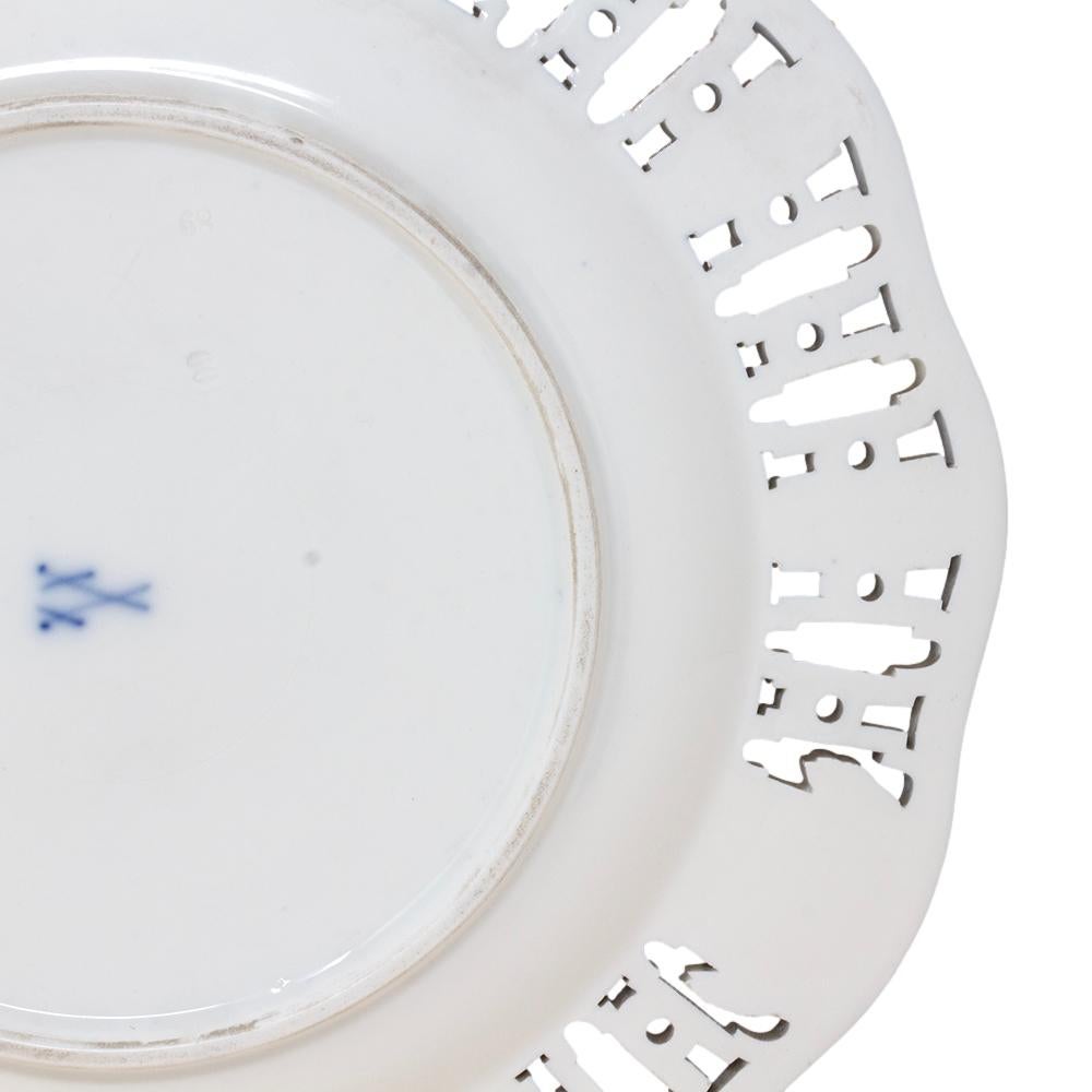 Antique Genuine Meissen Reticulated Porcelain Cattle Plate For Sale 9